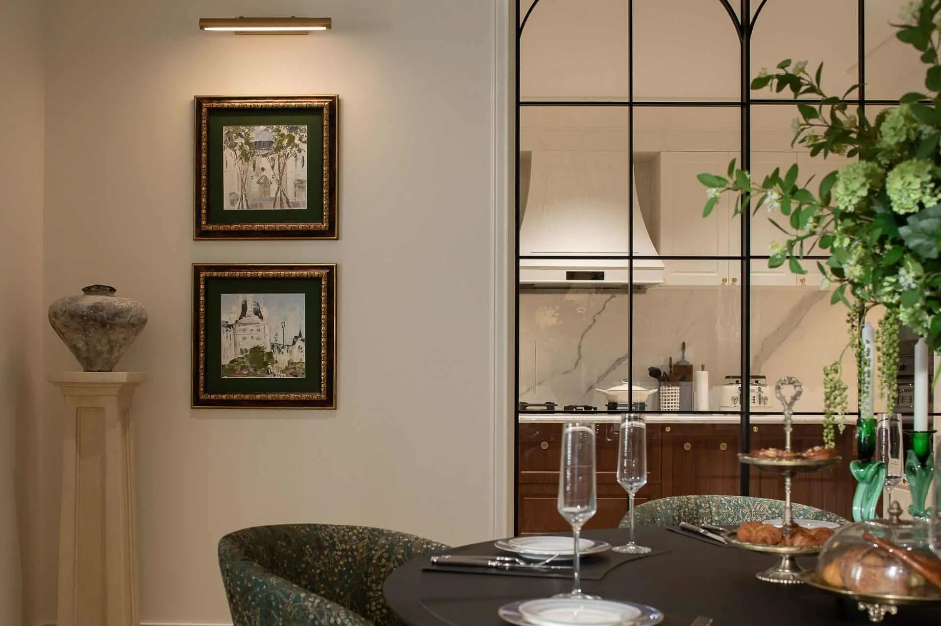 Crepuscule Manor 由 BDSD Boundless Design 设计 —— 东莞厨房与餐厅之间的玻璃墙