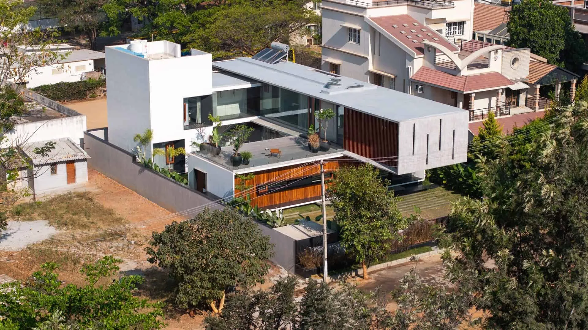Minimalist House by Crest Architects — terrace during day, Bangalore, India