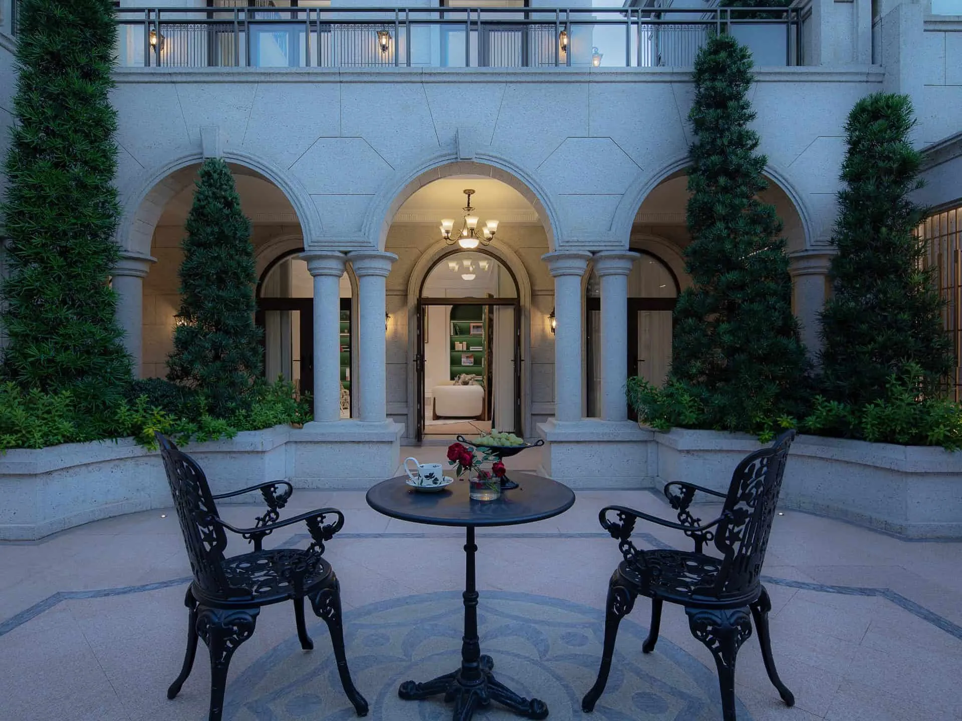 Crepuscule Manor 由 BDSD Boundless Design 设计 —— 东莞拱形庭院