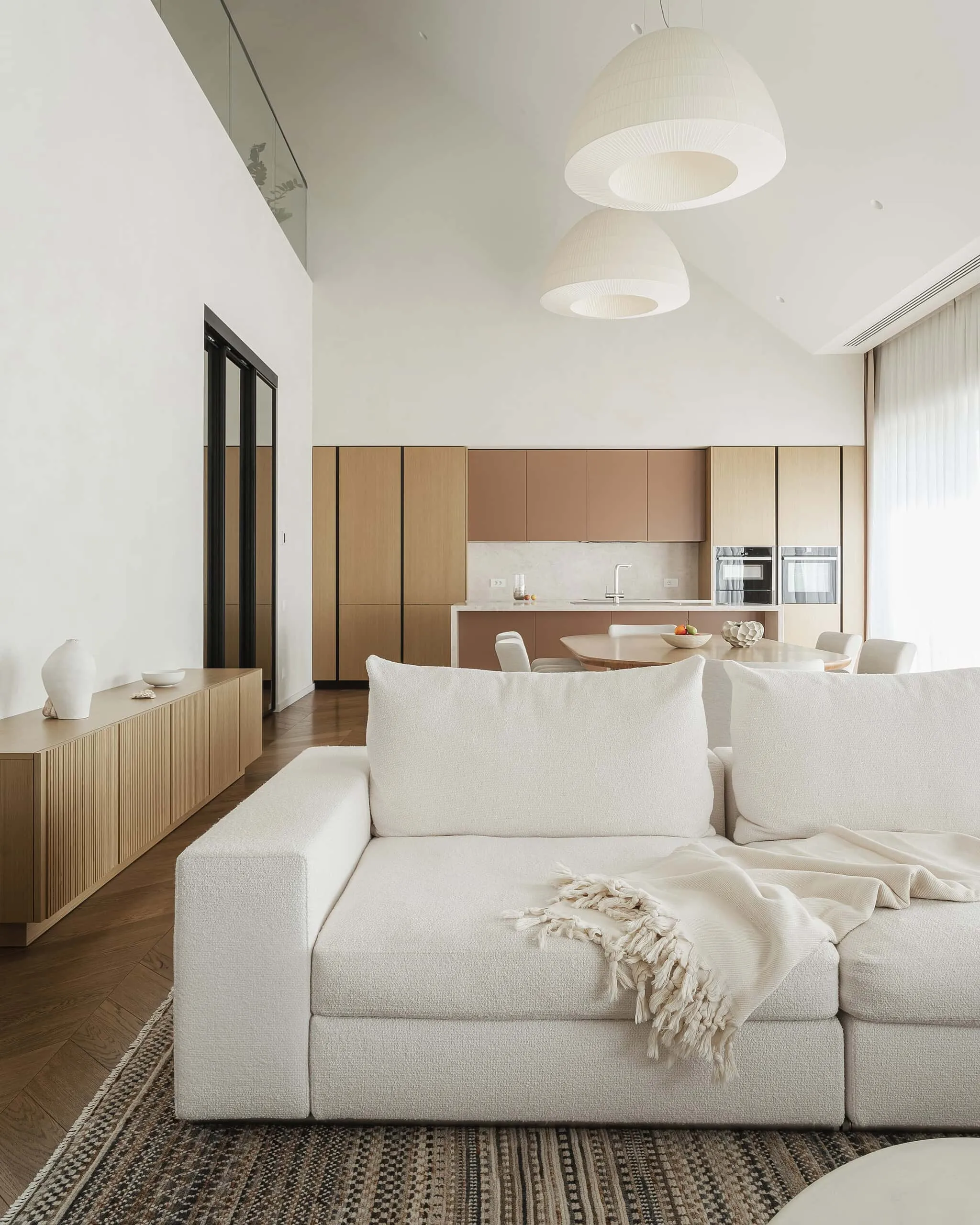 Penthouse in the Clouds Nain Residence by KNKO Architecture Studio — 240 m² Apartment in Moscow