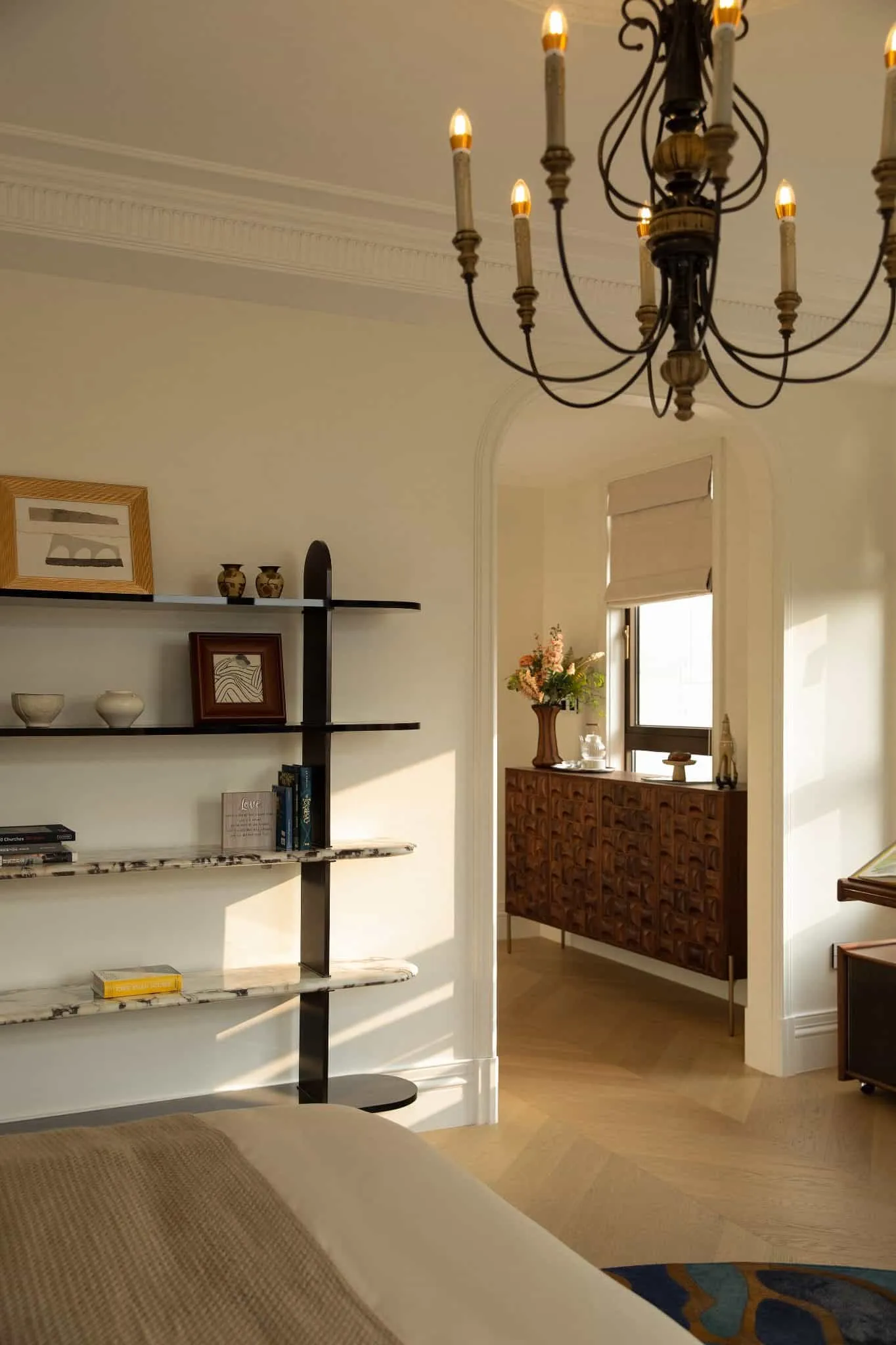 Crepuscule Manor 由 BDSD Boundless Design 设计 —— 东莞卧室拱形书架