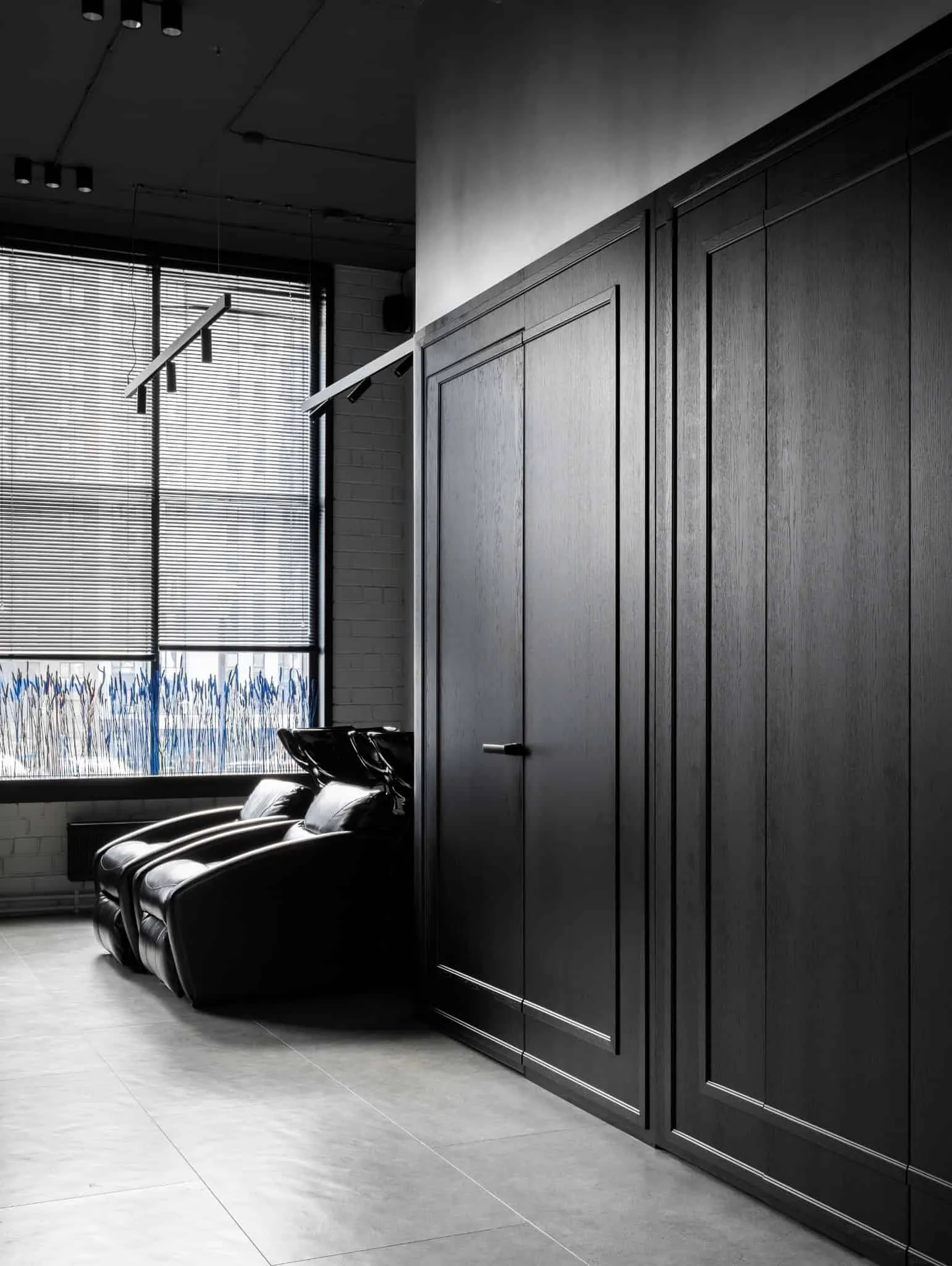 Modern minimalist interior by Julia Starikova – corner with chairs in Chelyabinsk, Russia