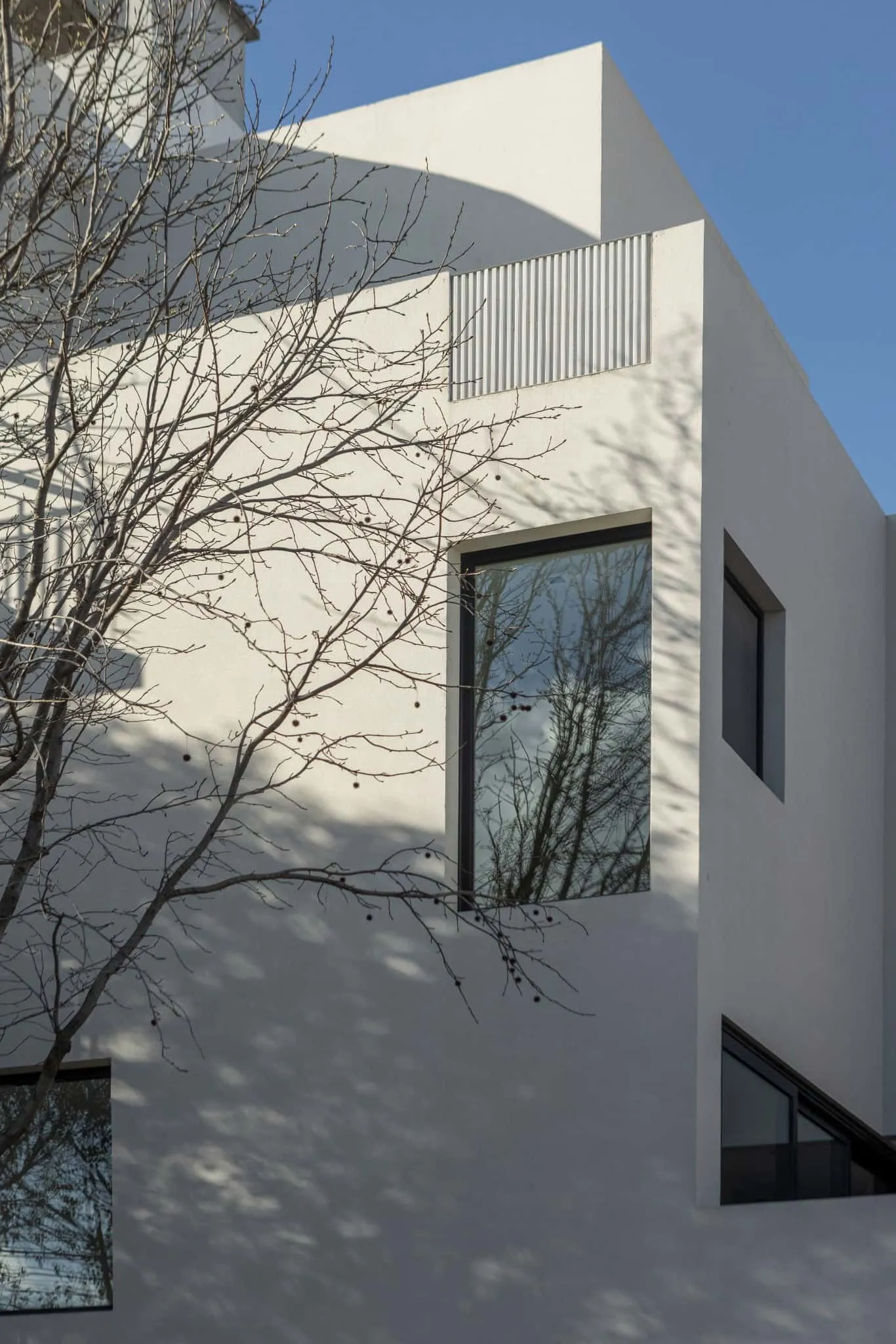 OADD Arquitectos设计的曼努э拉·佩德拉斯住宅——窗户立面细节，乌尔基萨区，布宜诺斯艾利斯