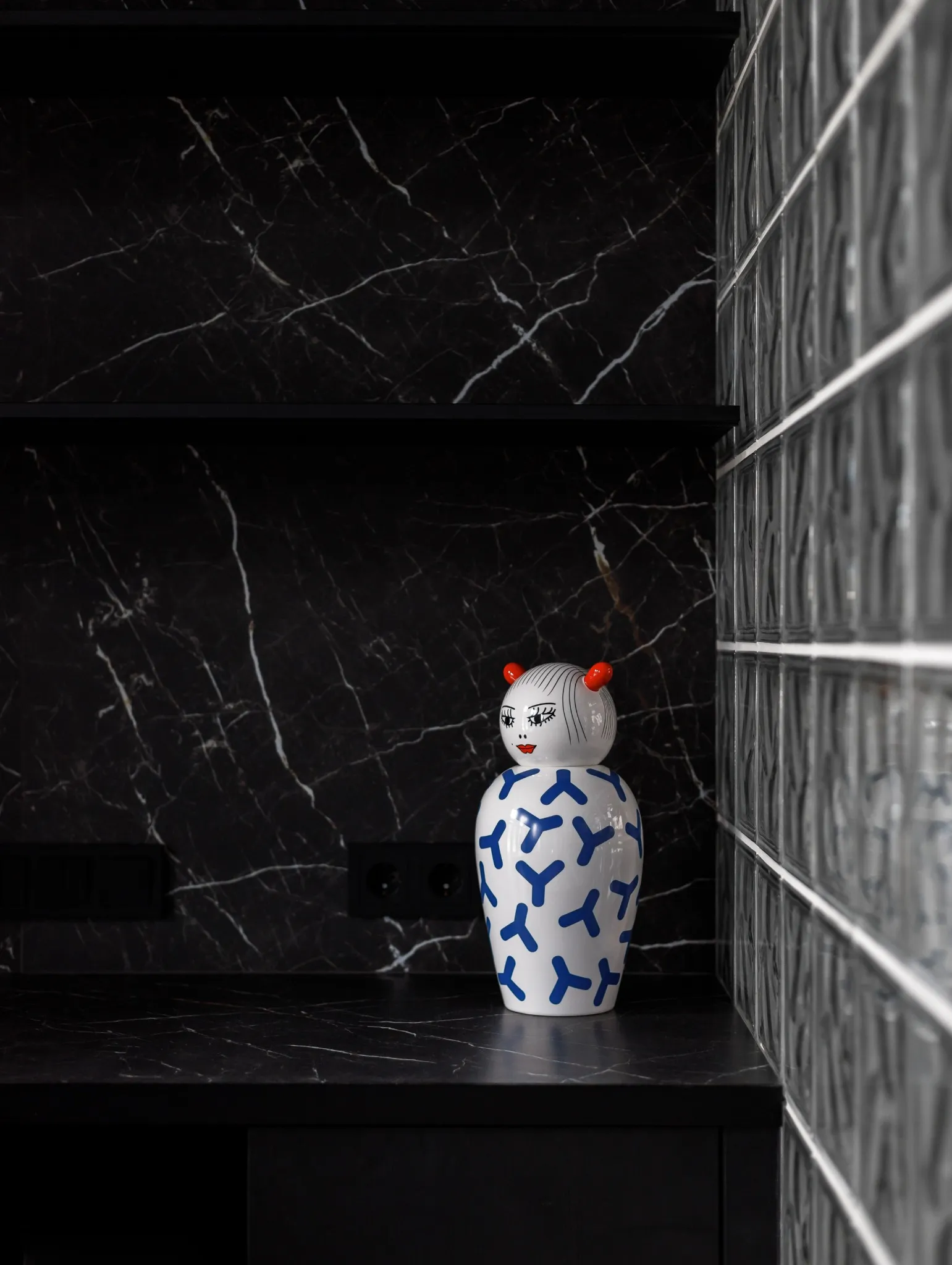 Modern minimalist interior by Julia Starikova – decorative vase on marble shelf in Chelyabinsk, Russia
