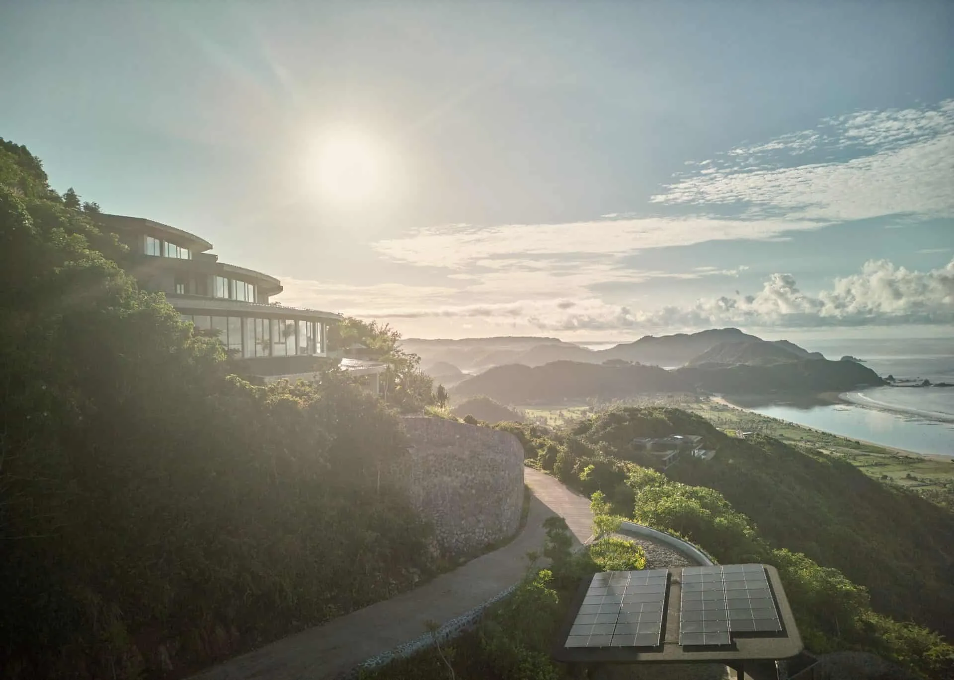 Вид на бухту вілли Боже за Алексисом Дорнієром, Ломбок, Індонезія