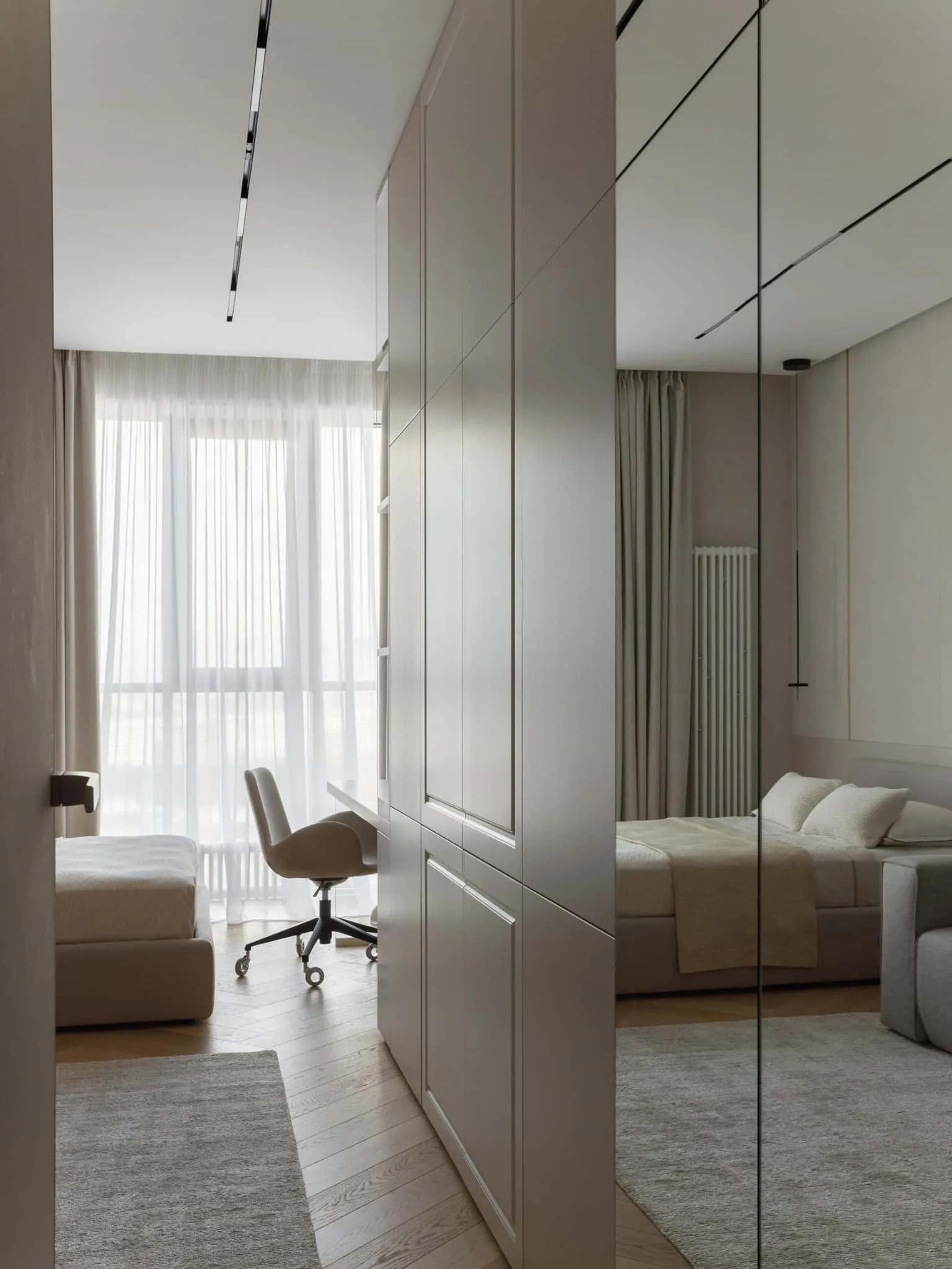 尤莉亚·斯塔里科娃私人客房工作区