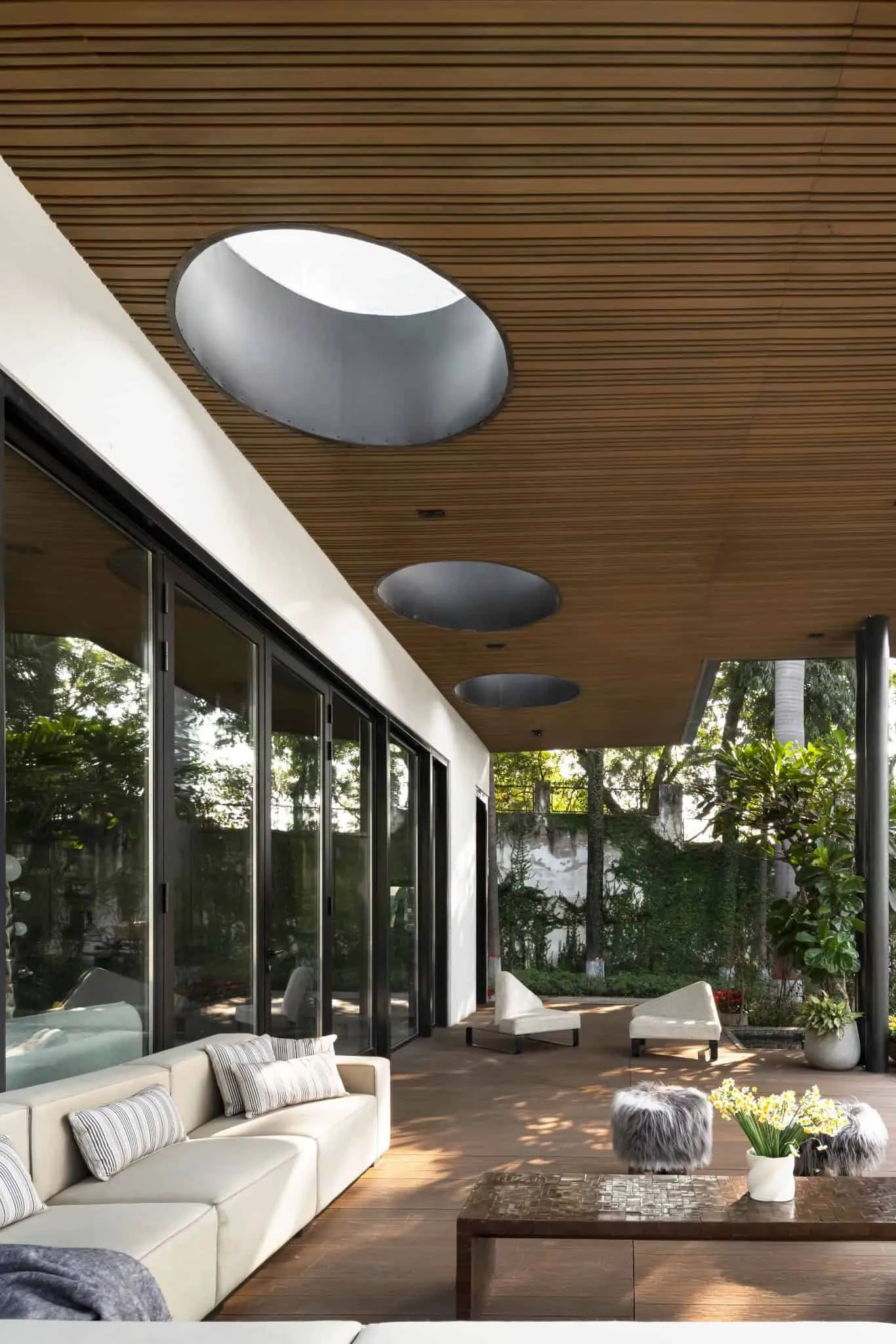 Terrace details in UrbanMistrii's Pool House in Chatarpur, Delhi.