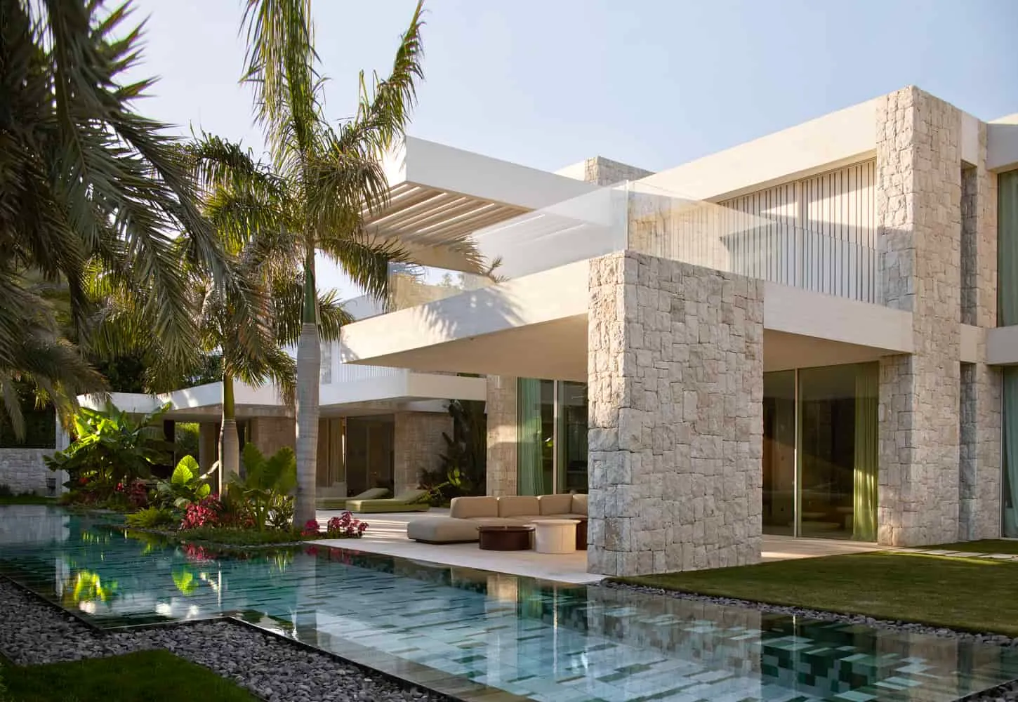 拉莫恩·埃斯特韦工作室的雅卡兰达之家——凉棚角落立面，瓦伦西亚，西班牙