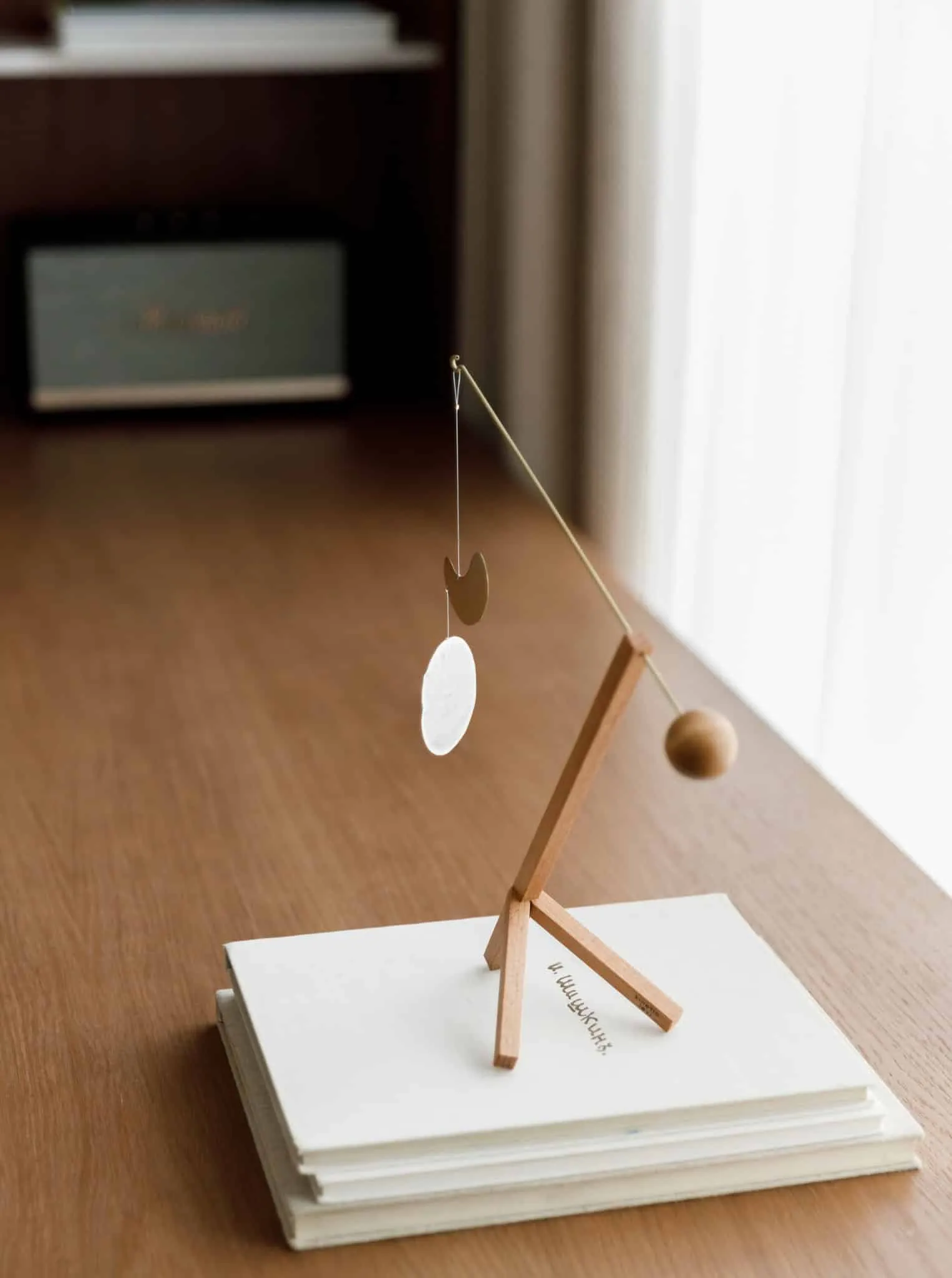 Lesoparkovy apartment — sculptural mobile on table, STARIKOVA.ARCHITECTS, Chelyabinsk