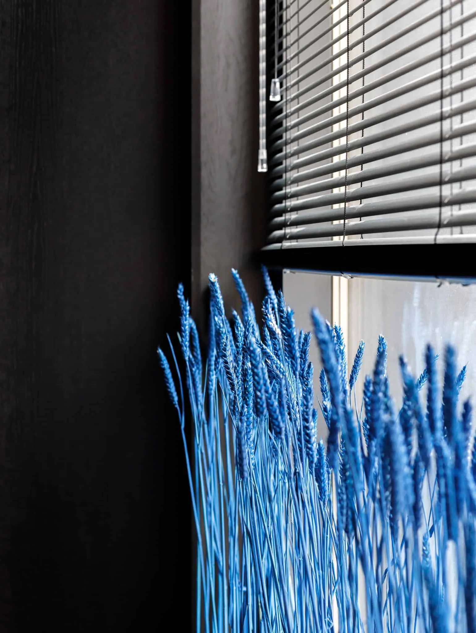 Modern minimalist interior by Julia Starikova – detail of electric blue grain in Chelyabinsk, Russia