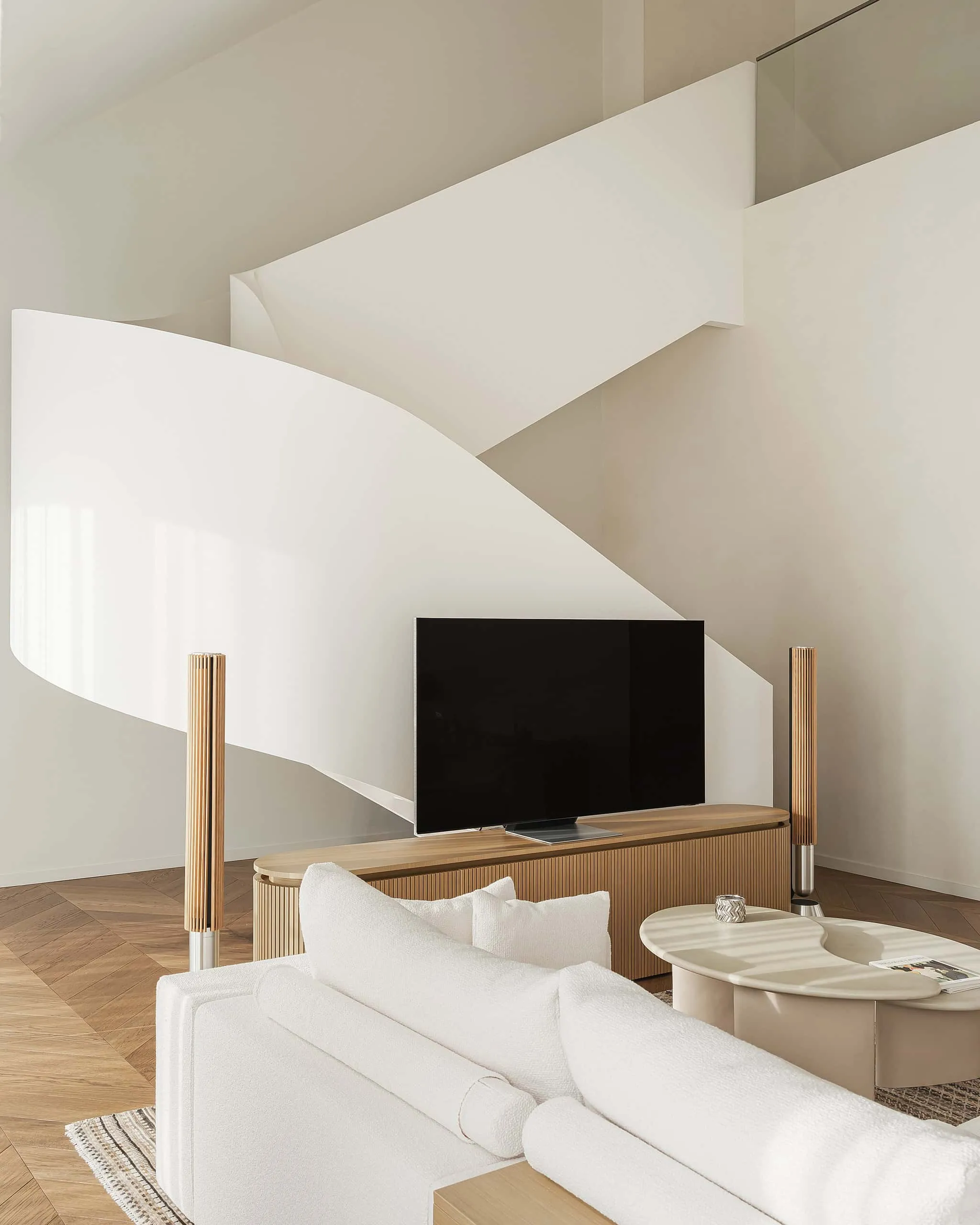 Penthouse in the Clouds Nain Residence by KNKO Architecture Studio — 240 m² Apartment in Moscow