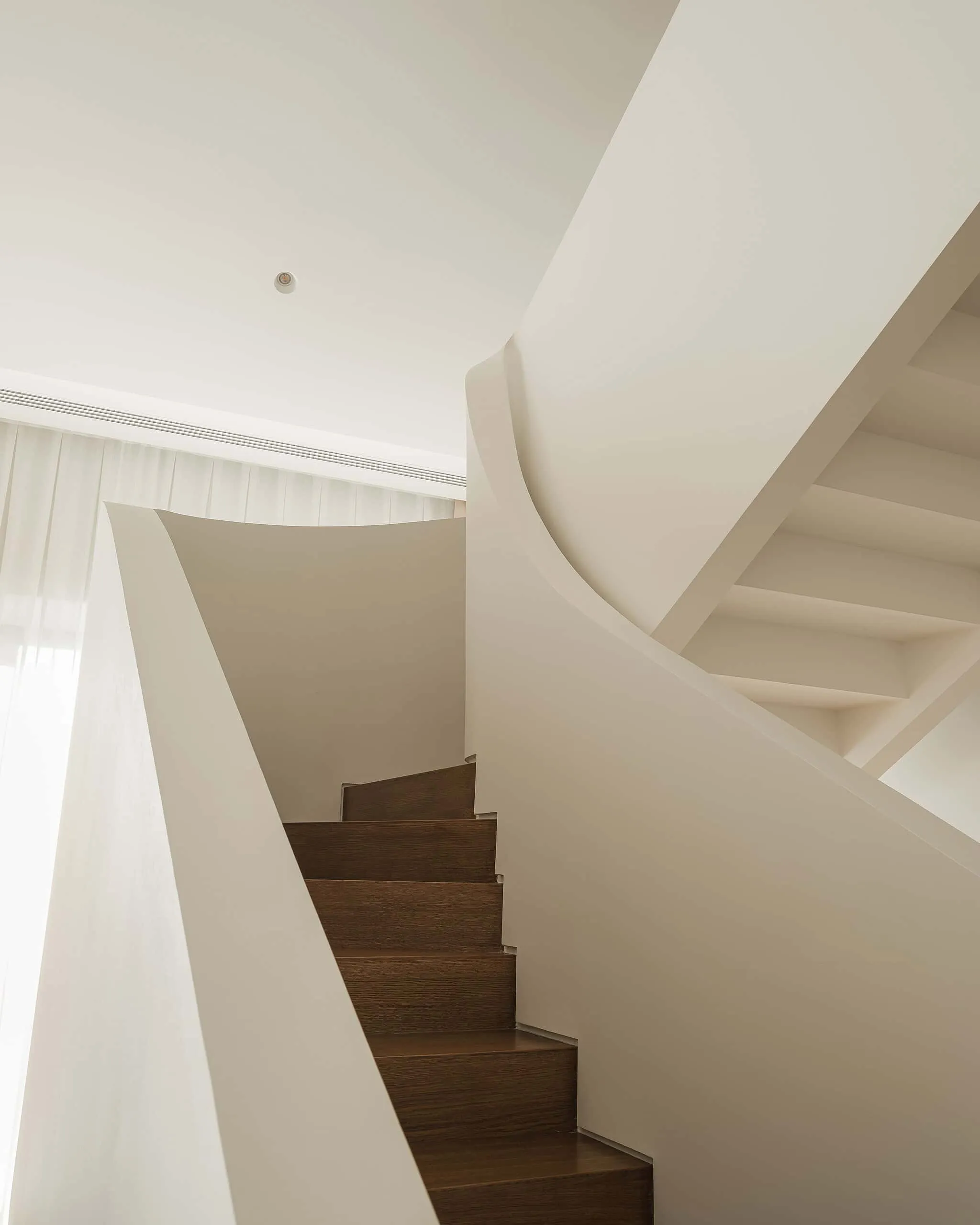 Penthouse in the Clouds Nain Residence by KNKO Architecture Studio — 240 m² Apartment in Moscow