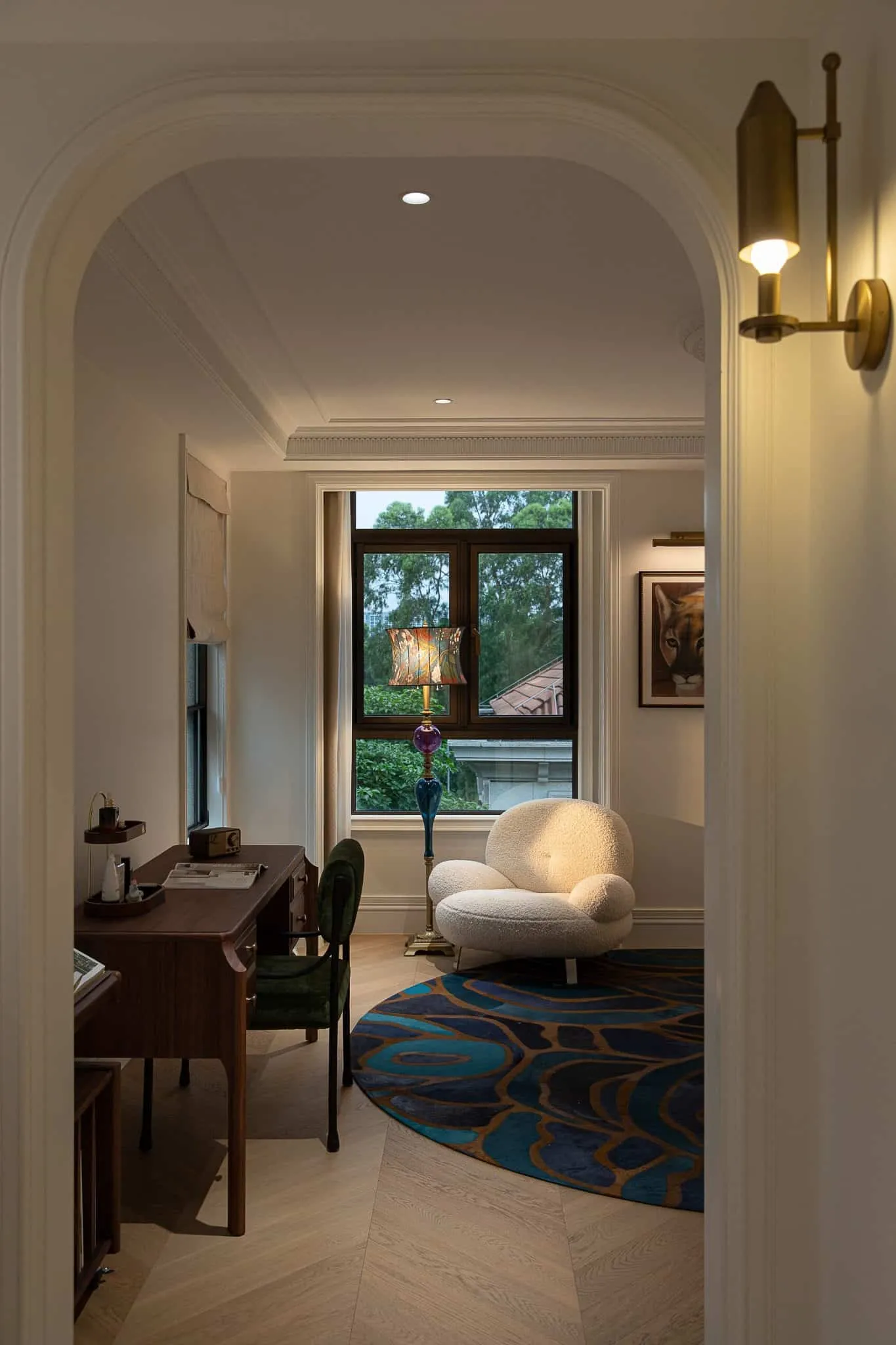 Crepuscule Manor 由 BDSD Boundless Design 设计 —— 东莞卧室拱门休息区视角