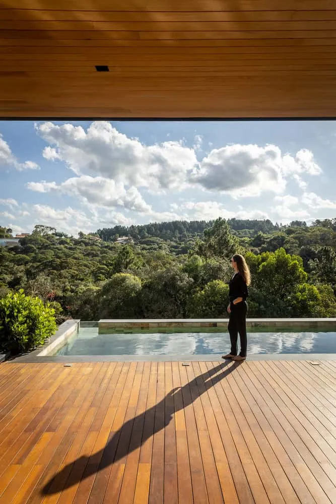 258号住宅——泳池露台全景，俯瞰山谷，圣罗克，圣保罗州，巴西