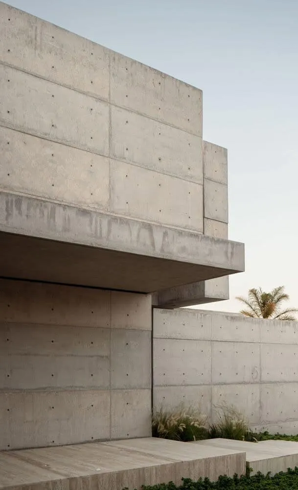 戈麦斯之家入口蓝色露台由豪尔赫·加里巴伊建筑事务所设计 – 克雷塔罗，墨西哥