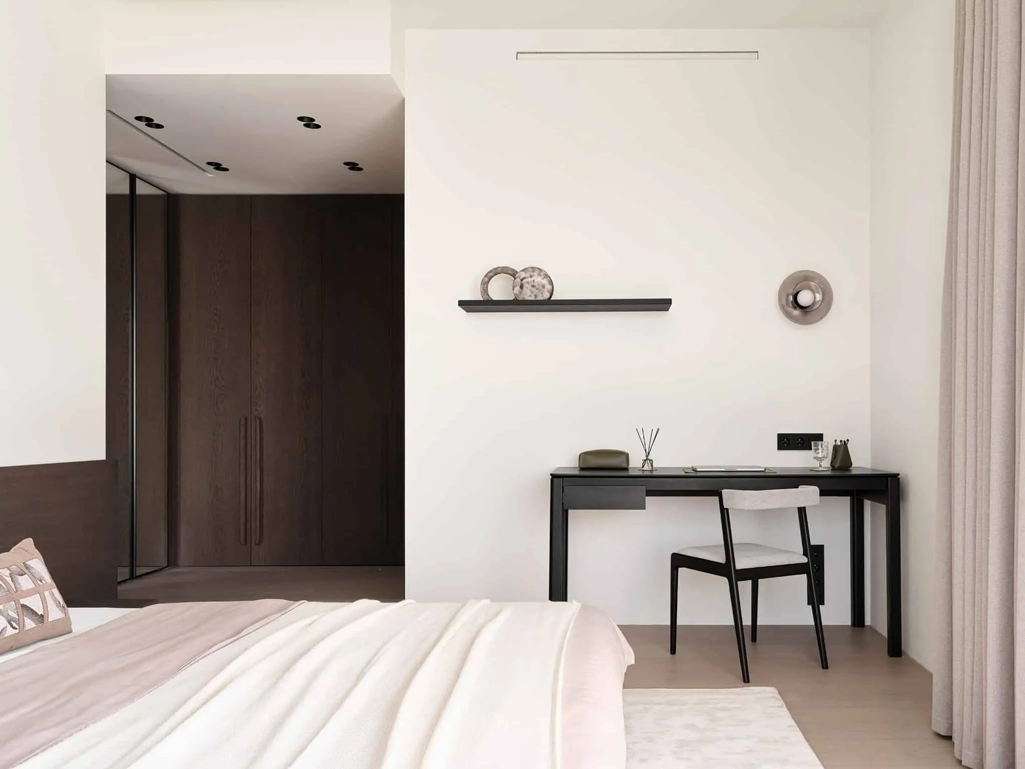 Minimalist desk in bedroom with shelf and soft neutral tones - Alexander Tishler's design studio, Moscow