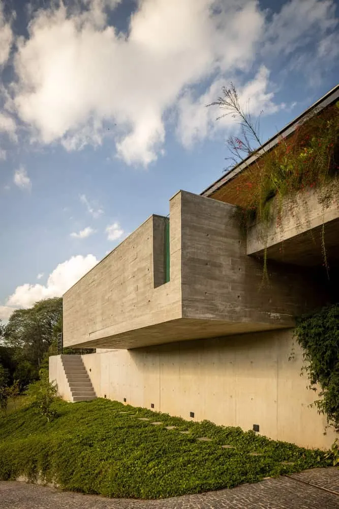 258号住宅——悬臂外侧楼梯，圣罗克，圣保罗州，巴西