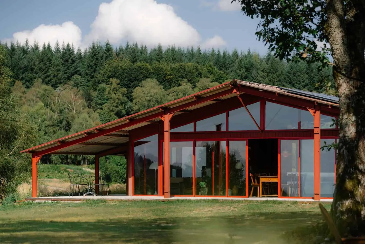 拉格兰热红屋，签尔德·拉森拍摄——多尔多涅省法国土壤一角