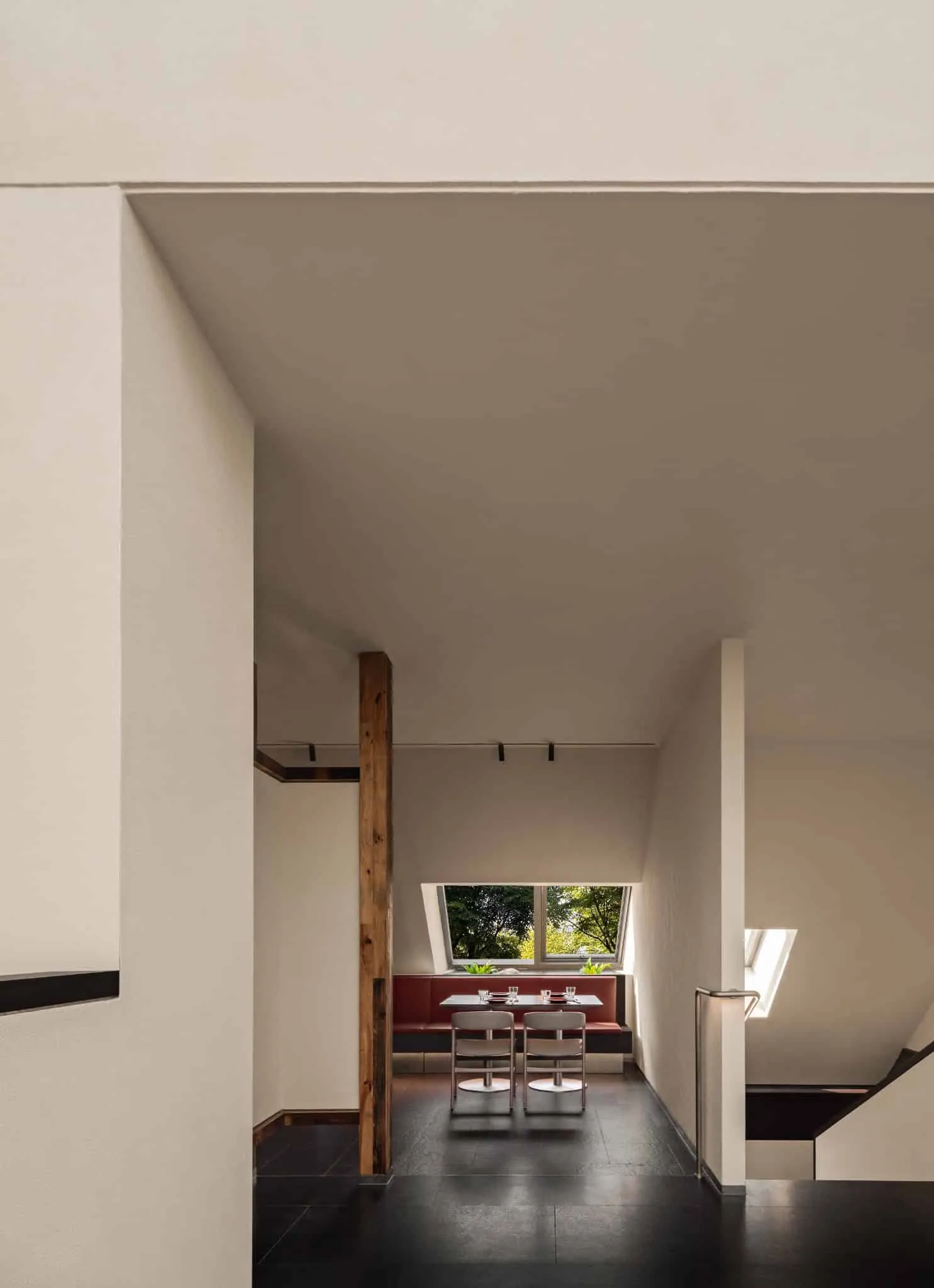 Yang Sin Lobster · Bai Jia Hu, by IN.X — window of private area, Nanjing, China