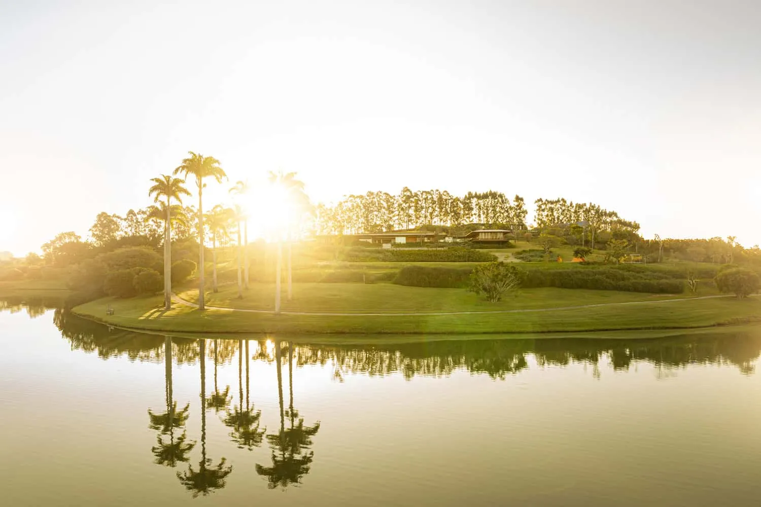 House TM by Jacobsen Arquitetura – landscape on the lake shore, Brazil