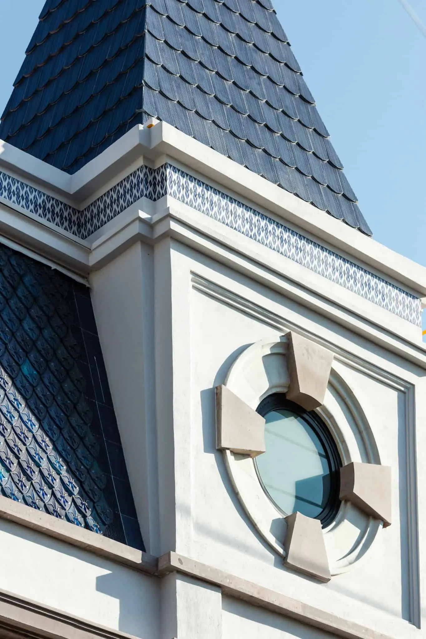 MM34 – Мар Медитерранео 34 от Ателье Инка Эрнандес — деталь башни из сланца, Такуба, Мехико