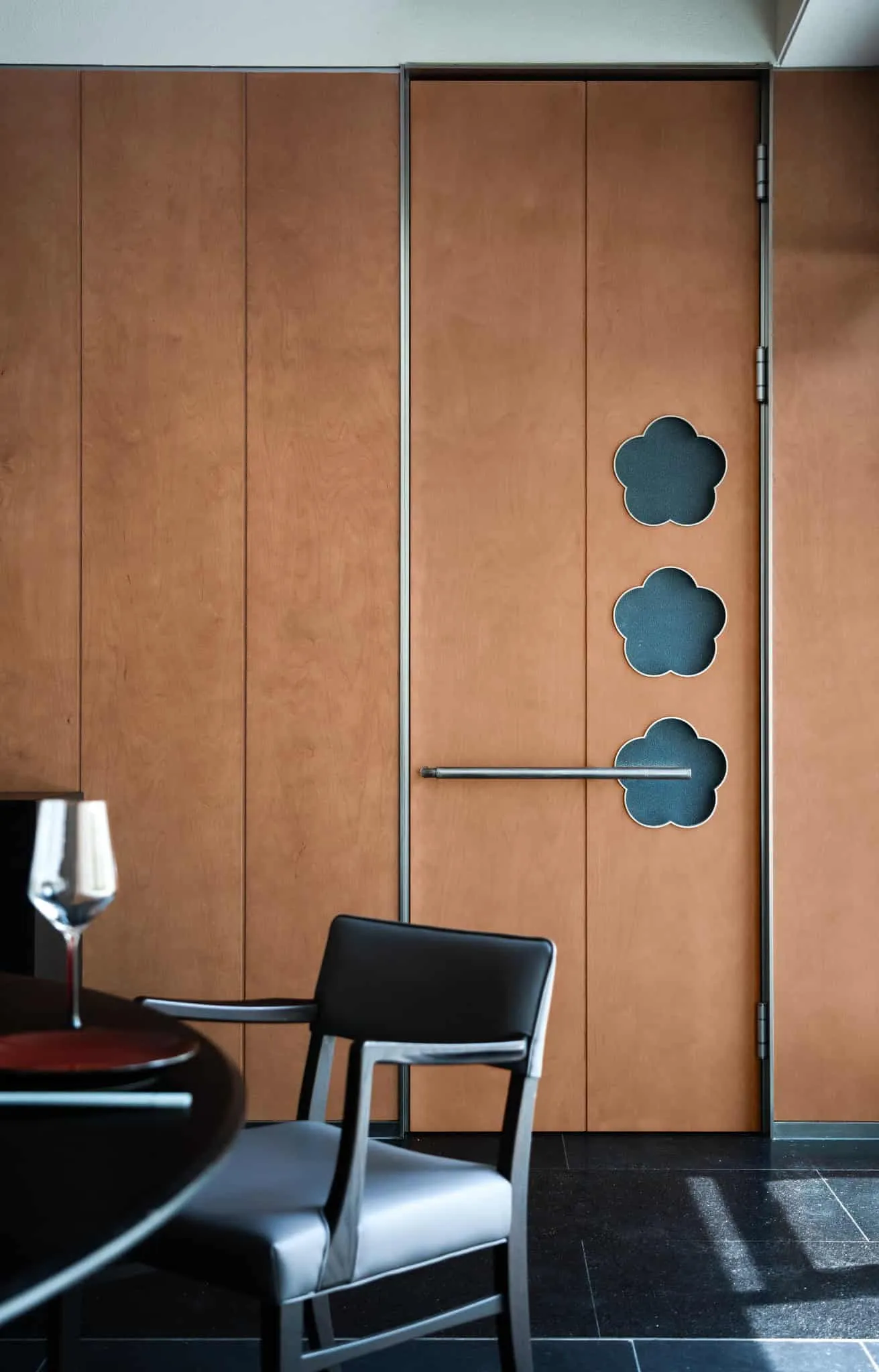 Yang Sin Lobster · Bai Jia Hu, by IN.X — cloud door detail with window, Nanjing, China