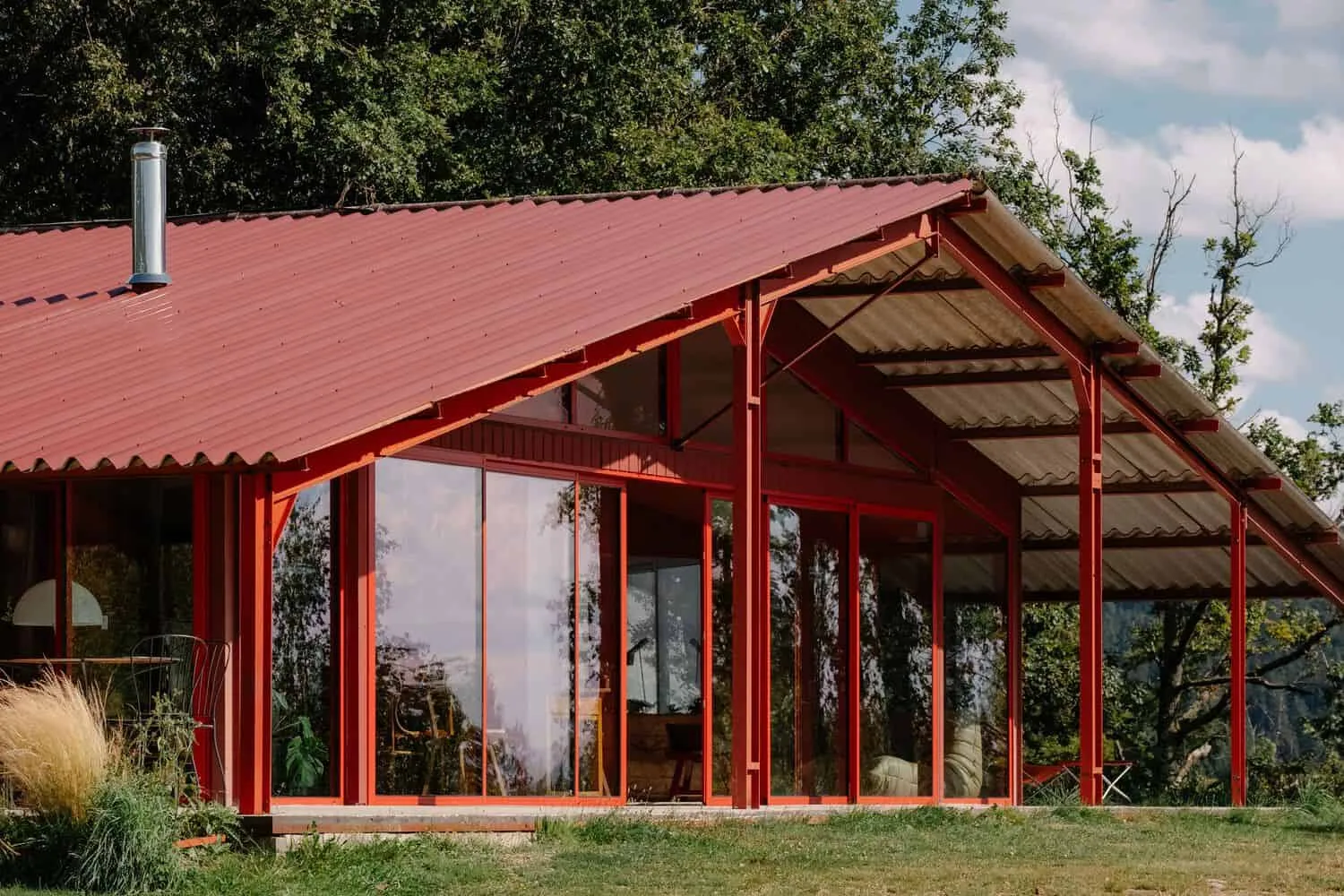 拉格兰热红屋，签尔德·拉森拍摄——多尔多涅省法国土壤一角