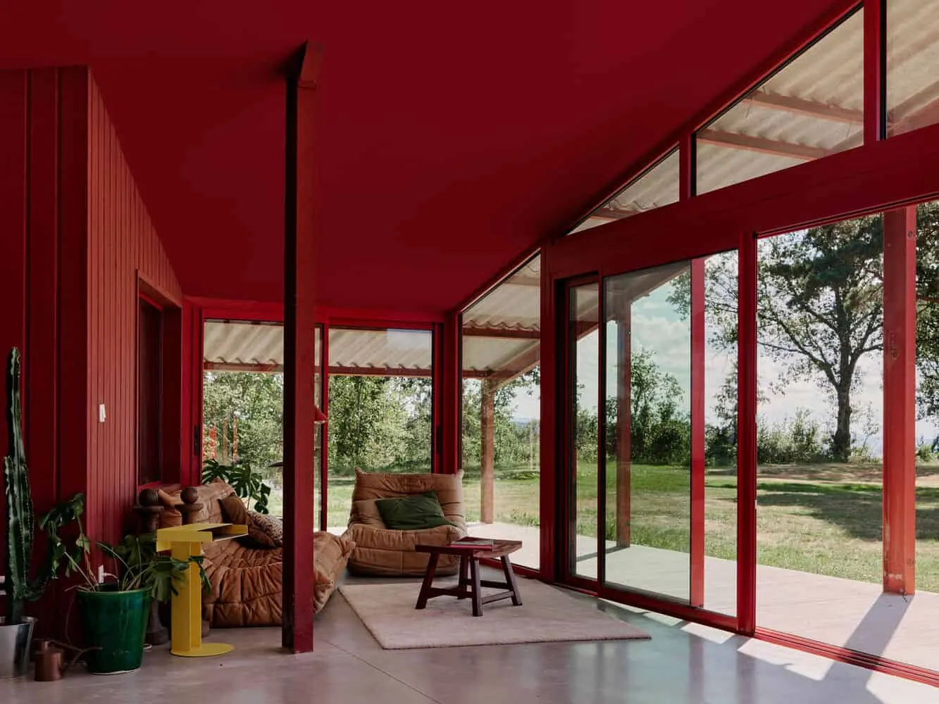 拉格兰热红屋，签尔德·拉森拍摄——多尔多涅省法国土壤一角