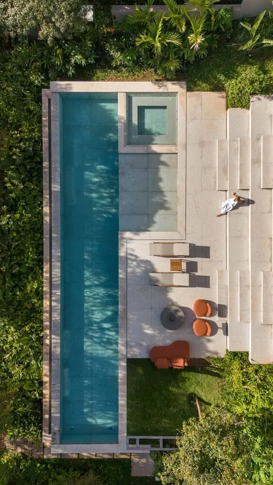 Pool-Terrasse des Hauses AL von N2B Arquitetura Luftbild der Pool-Terrasse des Hauses AL von N2B Arquitetura in Vila do Golfe, Brasilien