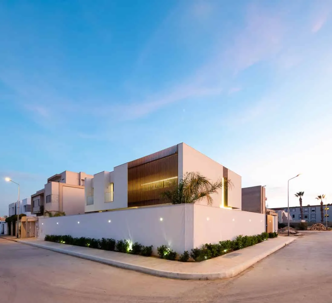 Ansicht der Villa H an der Straßenecke von ARK-architecture Ansicht der Villa H an der Straßenecke von ARK-architecture in Tunis, Tunesien