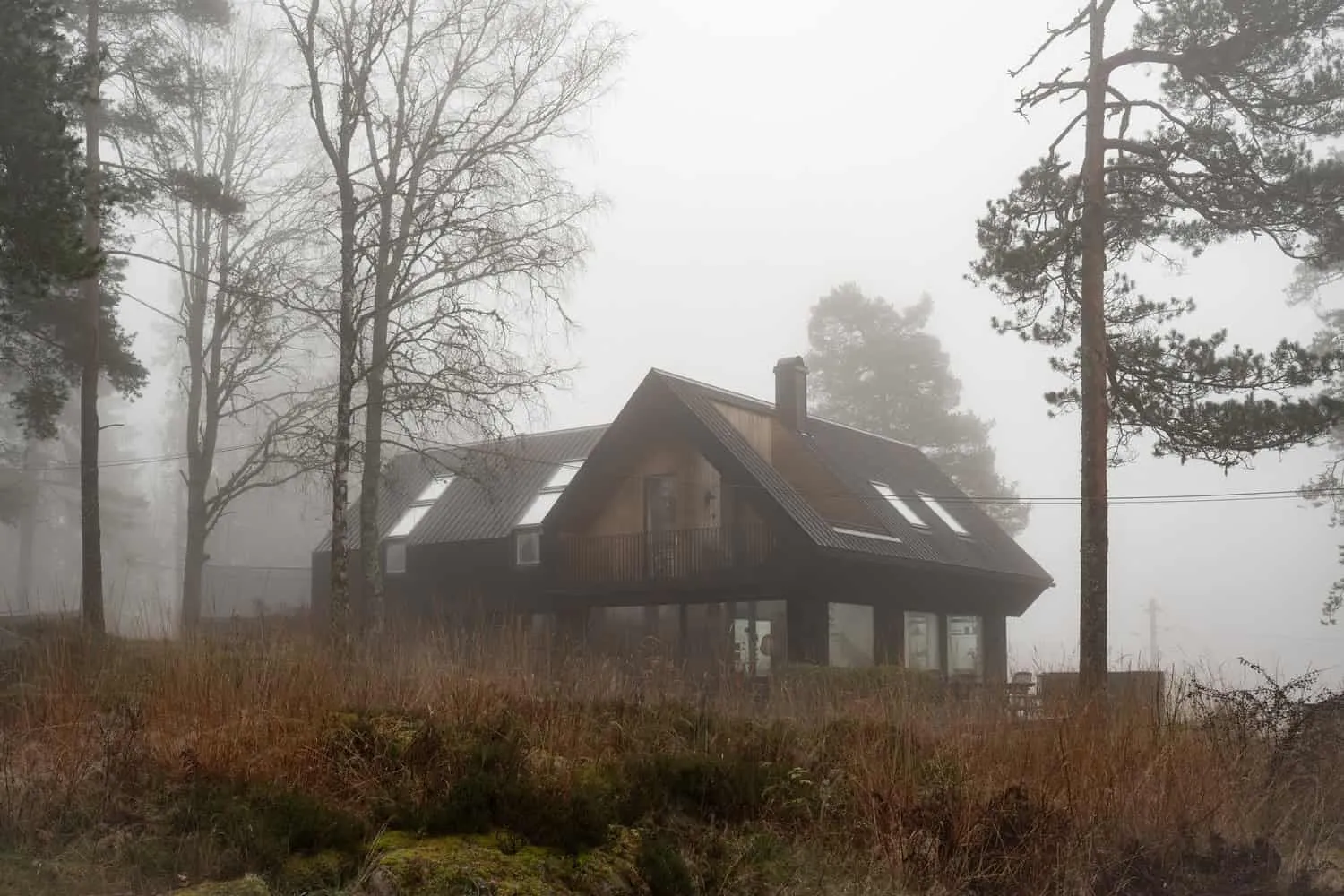 Solem Forest House Foggy Exterior by MORFEUS arkitekter Solem Forest House by MORFEUS arkitekter, foggy forest exterior, Norway