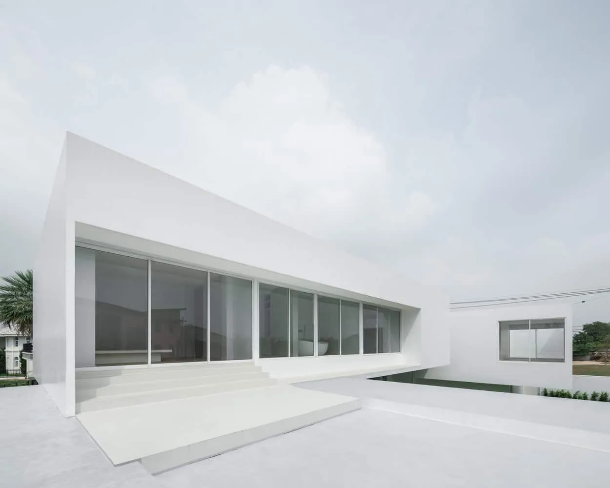 CORE Cluster设计的Lucent House上层露台平台 泰国帕南地区CORE Cluster设计的Lucent House上层露台平台