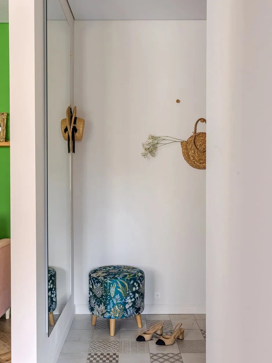 Zdjęcie: Przedpokój w stylu skandynawskim, nowoczesnym, eklektycznym, vintage, małe mieszkanie, mieszkanie, projekt dnia, Białoruś, Mińsk, blok Chruszczowka, dom ceglany, 2 pokoje, 40-60 metrów kwadratowych, Elwira Misjuro – zdjęcie na INMYROOM