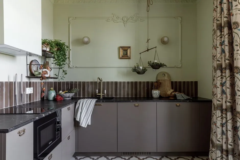 Foto: Küche und Esszimmer im Stil Modern, Eklektik, Vintage, Kleine Wohnung, Wohnung, Projekt des Tages, Krasnodar, 1 Zimmer, bis zu 40 Quadratmeter, Monolithischer Ziegelbau, Natalia Tschopenko – Foto auf INMYROOM