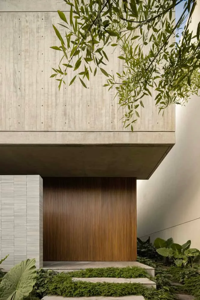 Casa DLCA Upper Volume by 0studio Arquitectura Oberes Betonvolumen der Casa DLCA von 0studio Arquitectura in Zapopan, Mexiko