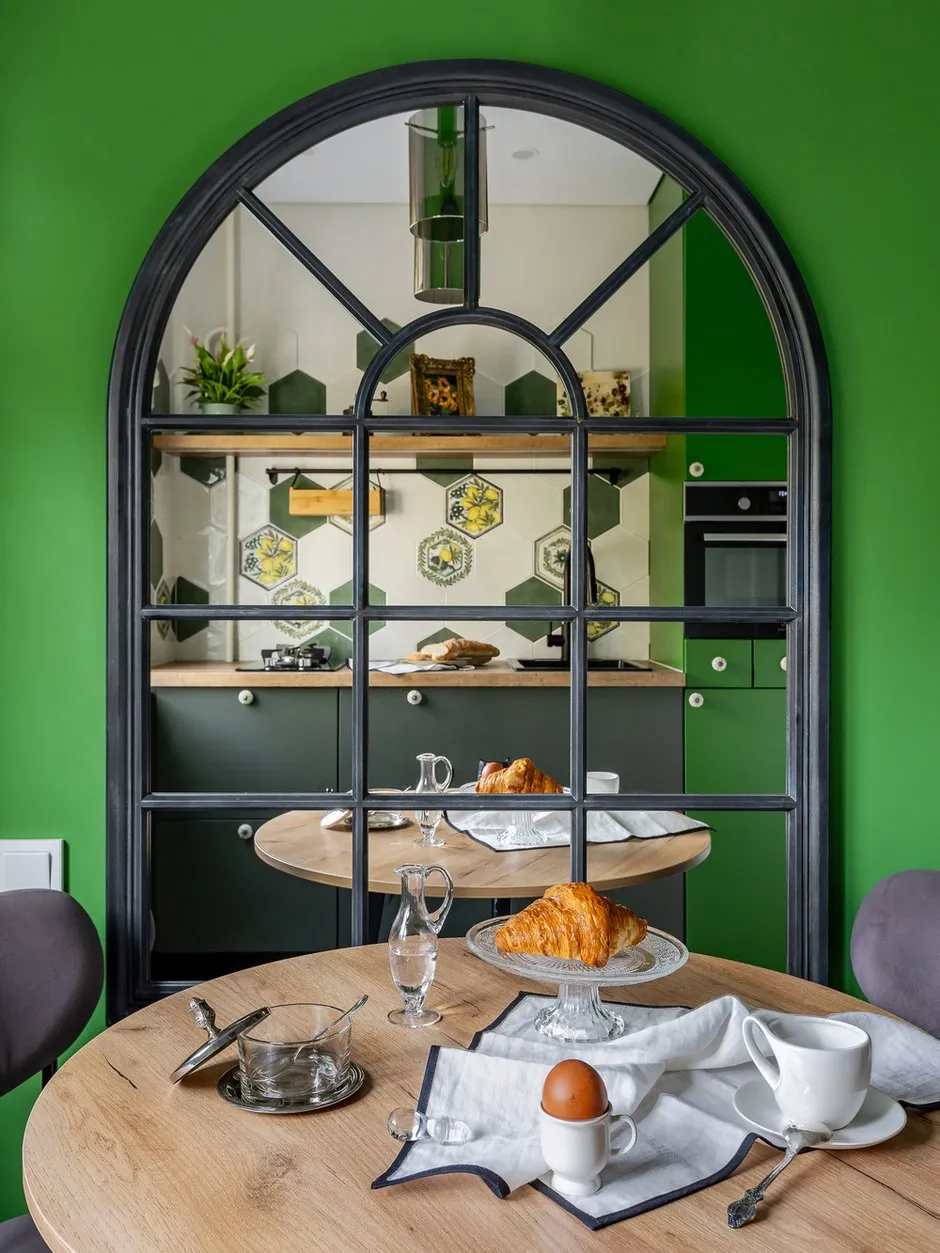 Zdjęcie: Kuchnia i jadalnia w stylu nowoczesnym, vintage, eklektyczny, małe mieszkanie, mieszkanie, projekt dnia, Białoruś, Mińsk, blok Chruszczow, dom z cegły, 2 pokoje, 40-60 metrów kwadratowych, Elwira Misjuro – zdjęcie na INMYROOM