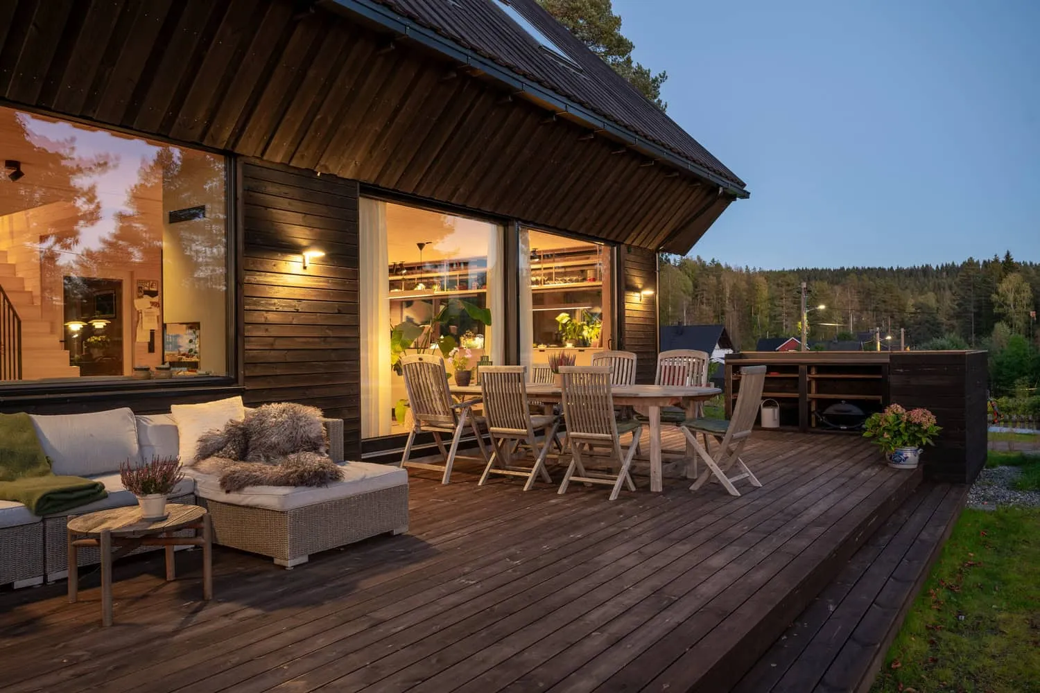 Solem Forest House Deck Dining Terrace by MORFEUS arkitekter Solem Forest House by MORFEUS arkitekter, deck dining terrace, Norway