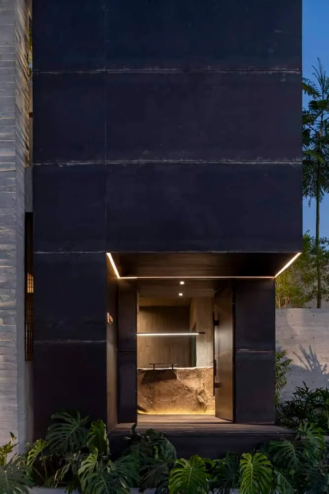Di Frenna Arquitectos设计的Di Frenna Architects Atelier入口细节 Di Frenna Arquitectos设计的位于科利马州的Di Frenna Architects Atelier入口细节
