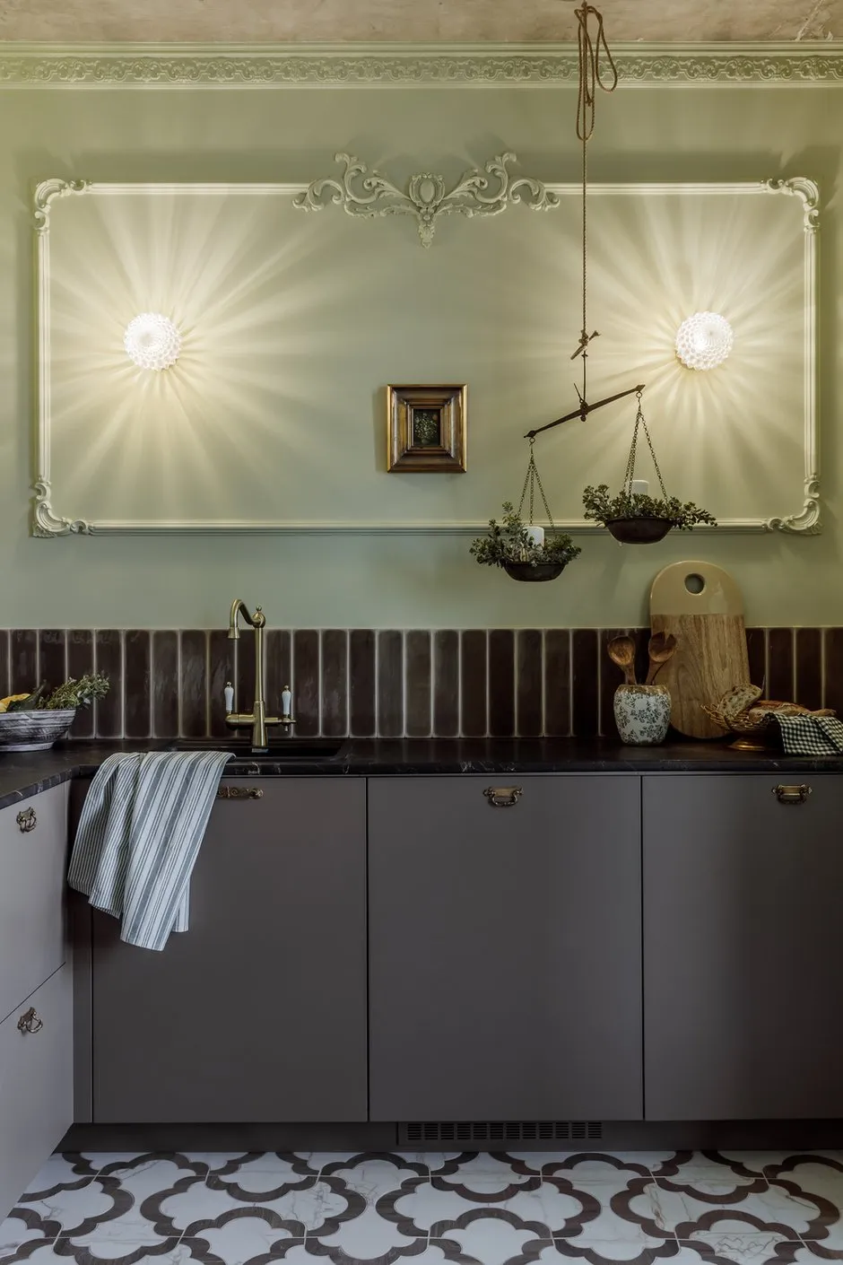 Foto: Küche und Esszimmer im Stil Modern, Eklektik, Vintage, Kleine Wohnung, Wohnung, Projekt des Tages, Krasnodar, 1 Zimmer, bis zu 40 Quadratmeter, Monolithischer Ziegelbau, Natalia Tschopenko – Foto auf INMYROOM