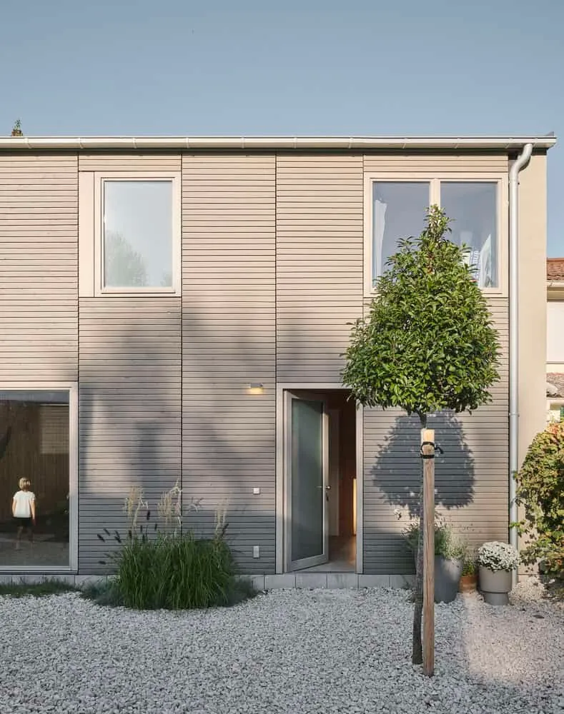 Eingangsansicht des Dunes House von HGA Henning Grahn Architektur Dunes House von HGA Henning Grahn Architektur – Eingangsansicht in Mainz, Deutschland