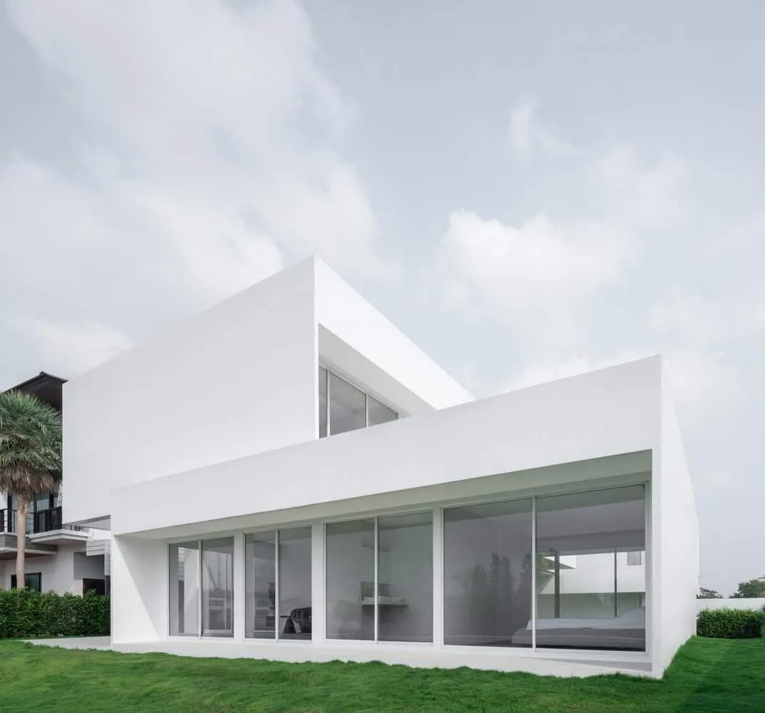 CORE Cluster设计的Lucent House卧室翼楼立面 泰国帕南地区CORE Cluster设计的Lucent House卧室翼楼立面