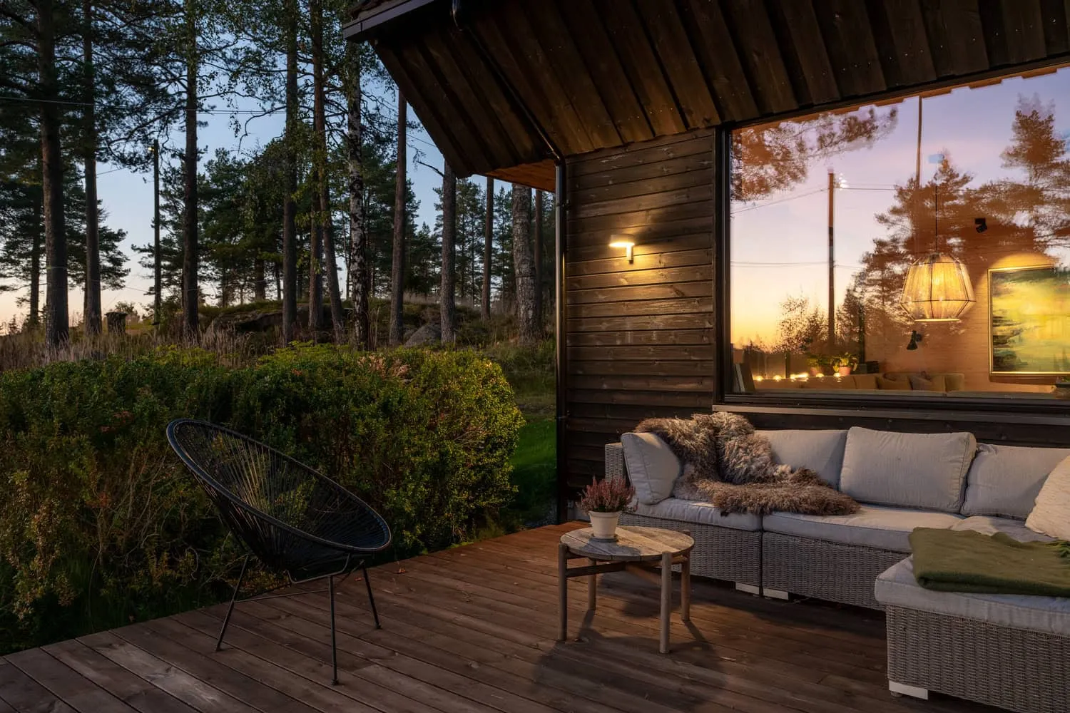 Solem Forest House Deck Lounge by MORFEUS arkitekter Solem Forest House by MORFEUS arkitekter, deck lounge corner, Norway