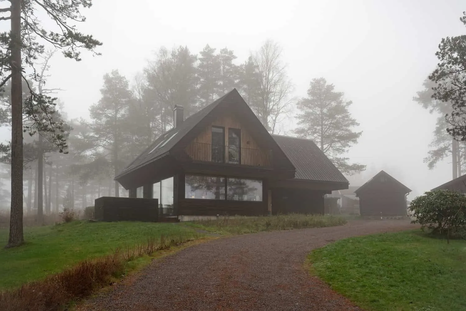 Solem Forest House Driveway Front View by MORFEUS arkitekter Solem Forest House by MORFEUS arkitekter, front view from driveway, Norway
