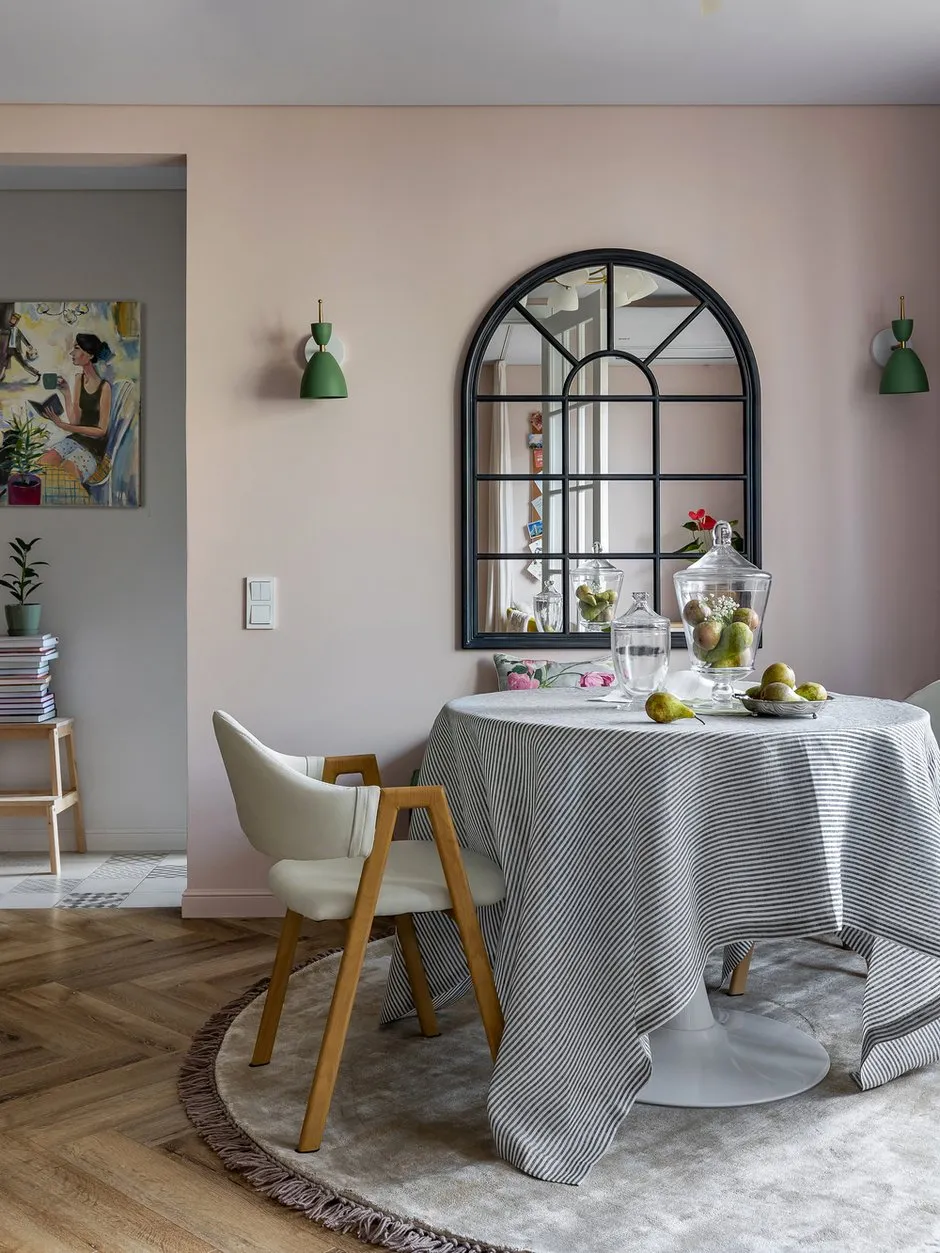 Zdjęcie: Kuchnia i jadalnia w stylu nowoczesnym, eklektycznym, vintage, małe mieszkanie, mieszkanie, projekt dnia, Białoruś, Mińsk, blok Chruszczowka, dom z cegły, 2 pokoje, 40-60 metrów kwadratowych, Elwira Misjuro – zdjęcie na INMYROOM