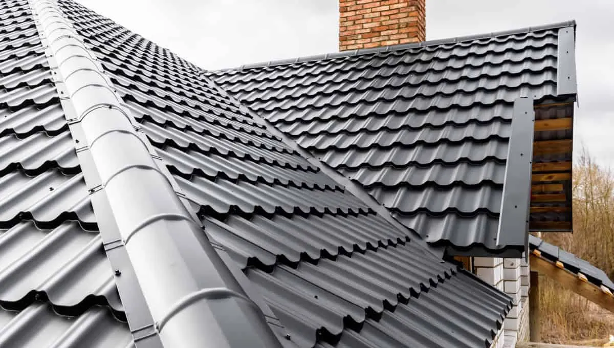 Metal Roofing – Durable, Energy-Efficient & Modern Modern home with standing seam metal roofing—durable, energy-efficient roof design with sleek architectural lines