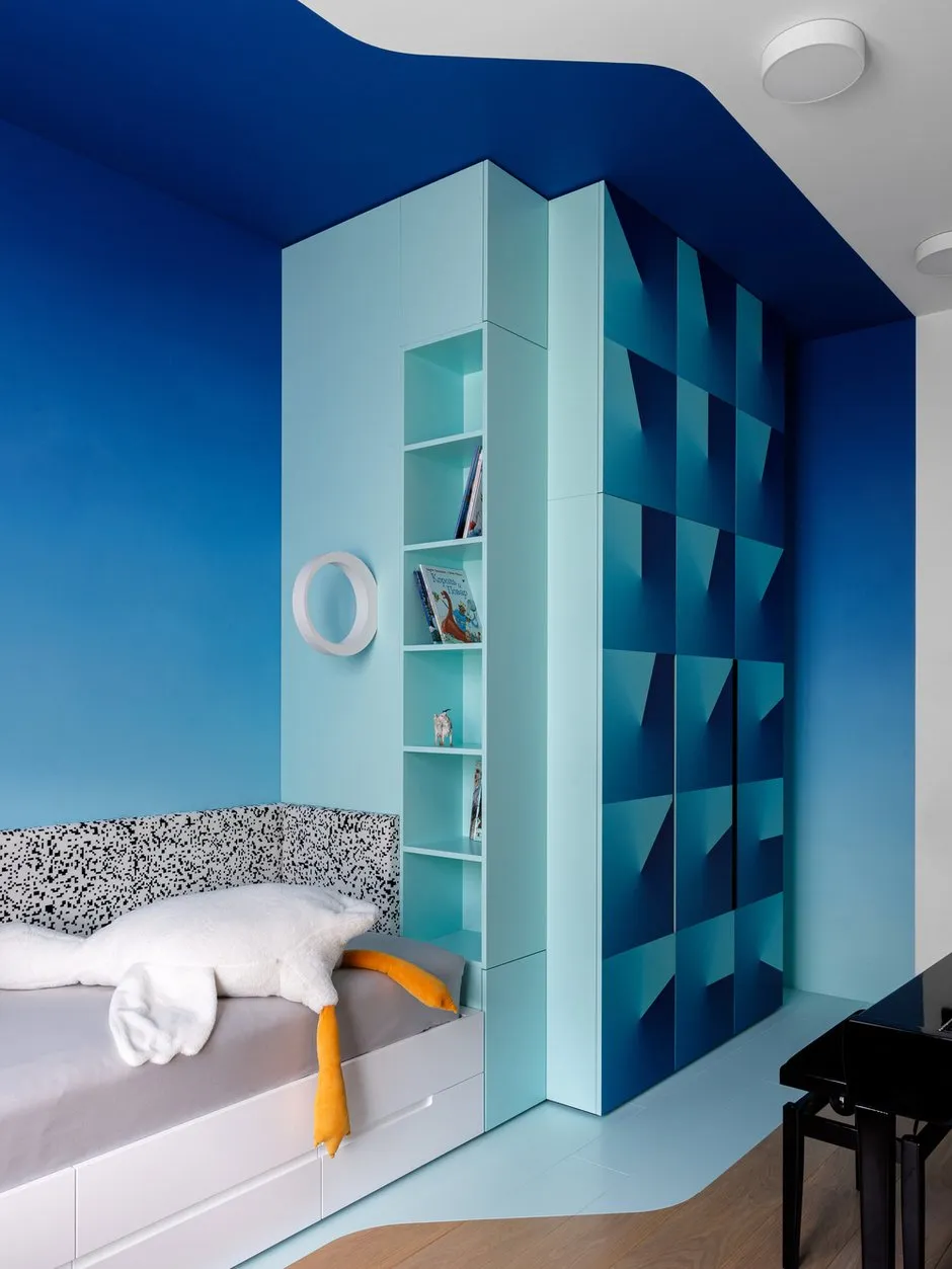 Foto: Kinderzimmer im Stil Modern, Minimalismus, Wohnung, Projekt des Tages, Moskau, Rustem Urazmetov, Chamovniki, 4 und mehr Zimmer, über 90 Quadratmeter – Foto auf INMYROOM