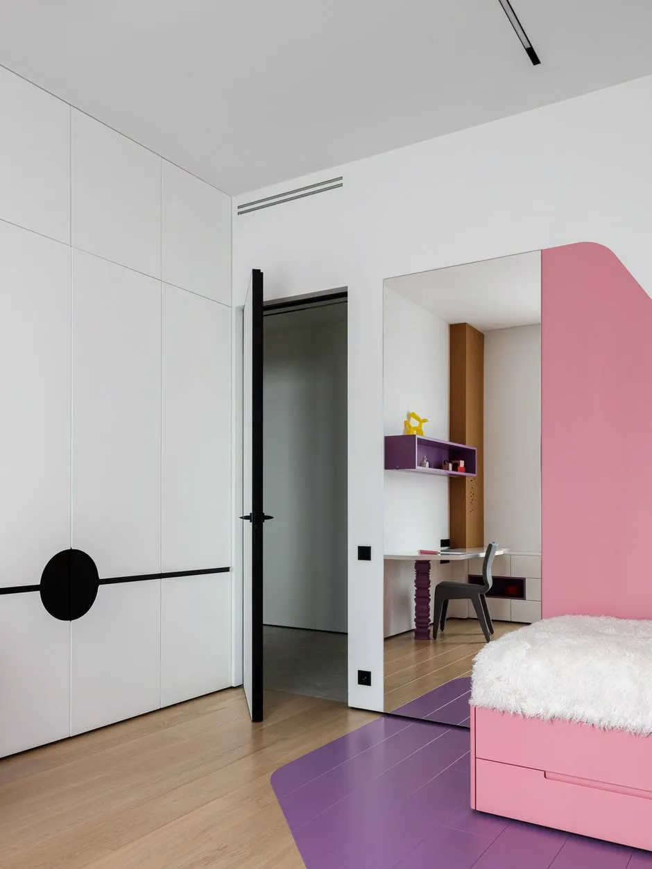 Foto: Kinderzimmer im Stil Modern, Minimalismus, Wohnung, Projekt des Tages, Moskau, Rustem Urazmetov, Chamowniki, 4 und mehr Zimmer, über 90 Quadratmeter – Foto auf INMYROOM