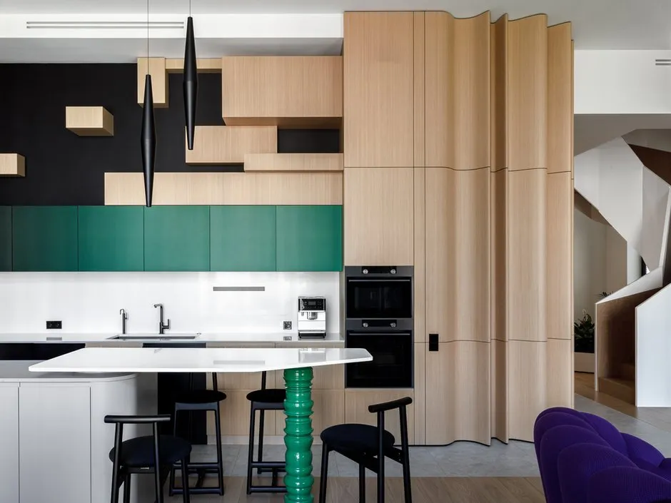Foto: Küche und Esszimmer im Stil Modern, Minimalismus, Wohnung, Projekt des Tages, Moskau, Rustem Urazmetov, Chamovniki, 4 und mehr, Mehr als 90 Quadratmeter – Foto auf INMYROOM