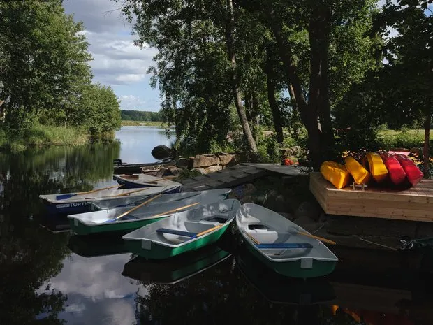 Anlegestelle mit Bootvermietung