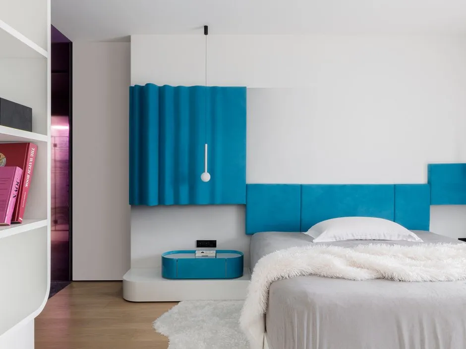 Foto: Schlafzimmer im Stil Modern, Minimalismus, Wohnung, Projekt des Tages, Moskau, Rustem Urazmetov, Chamovniki, 4 und mehr Zimmer, über 90 Quadratmeter – Foto auf INMYROOM